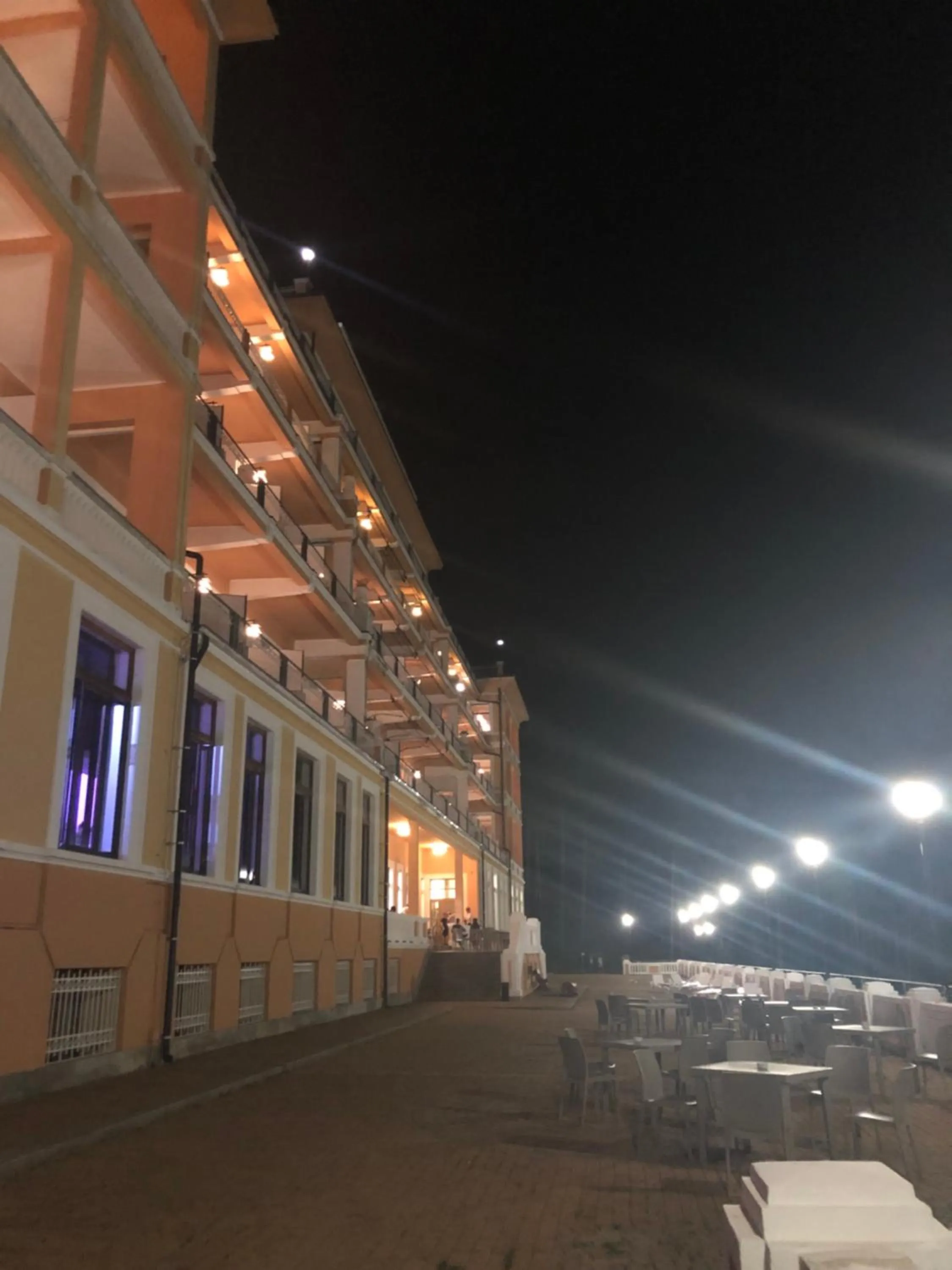 Pràcatinat Hotel & Restaurant