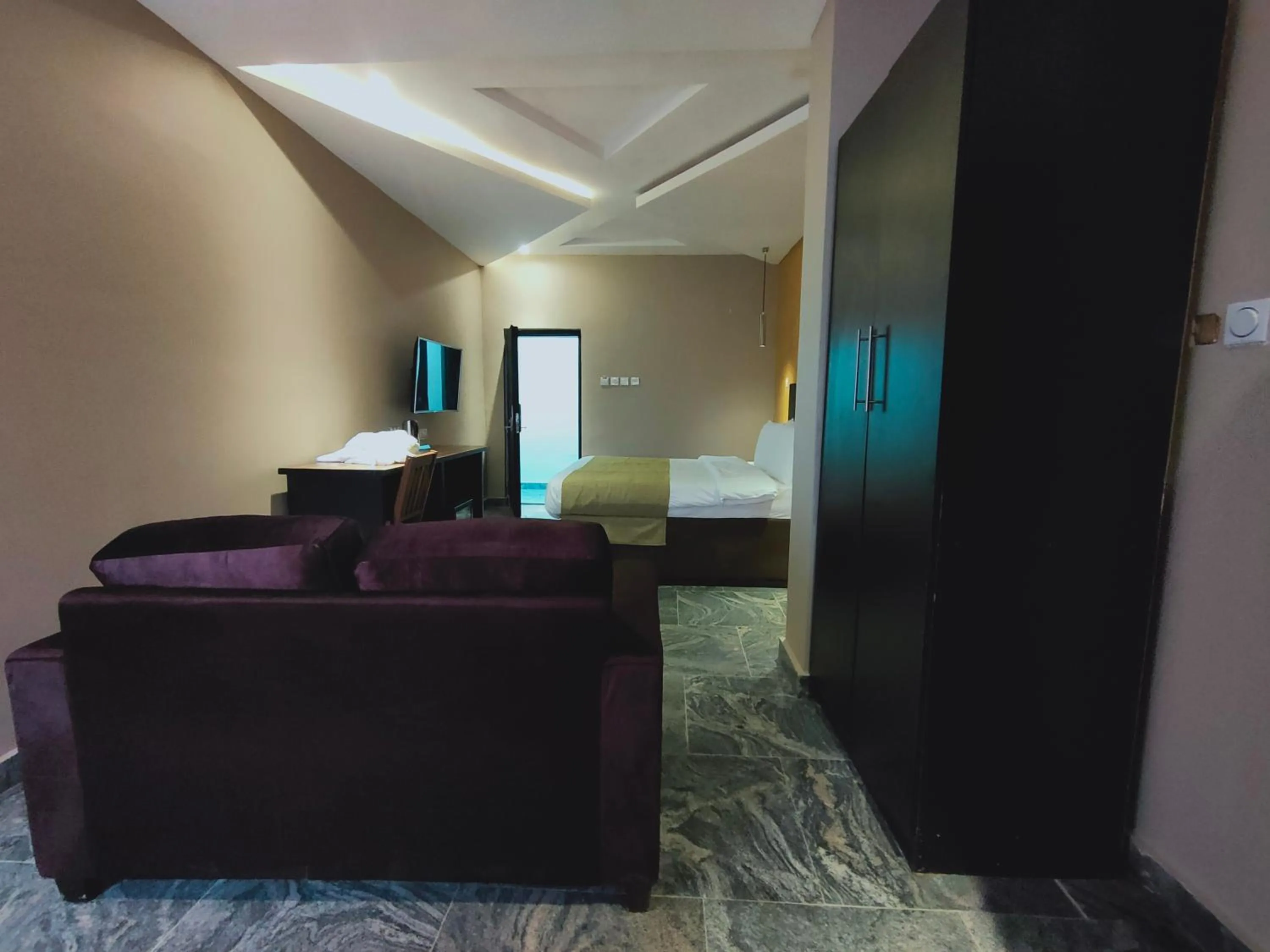 Bed in Residency Hotel Lagos Airport