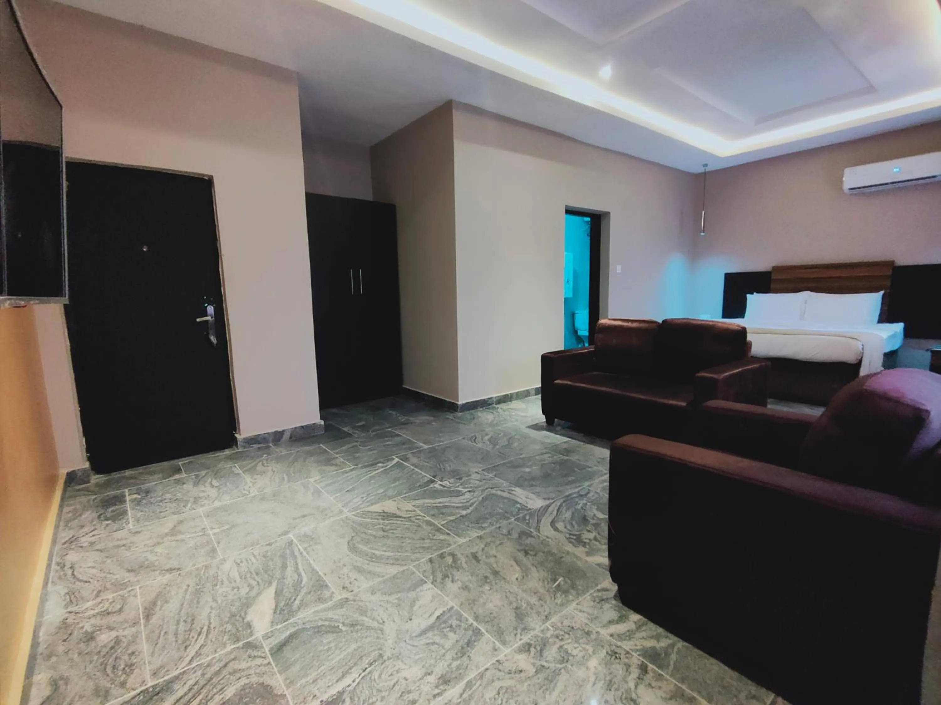 Bed in Residency Hotel Lagos Airport