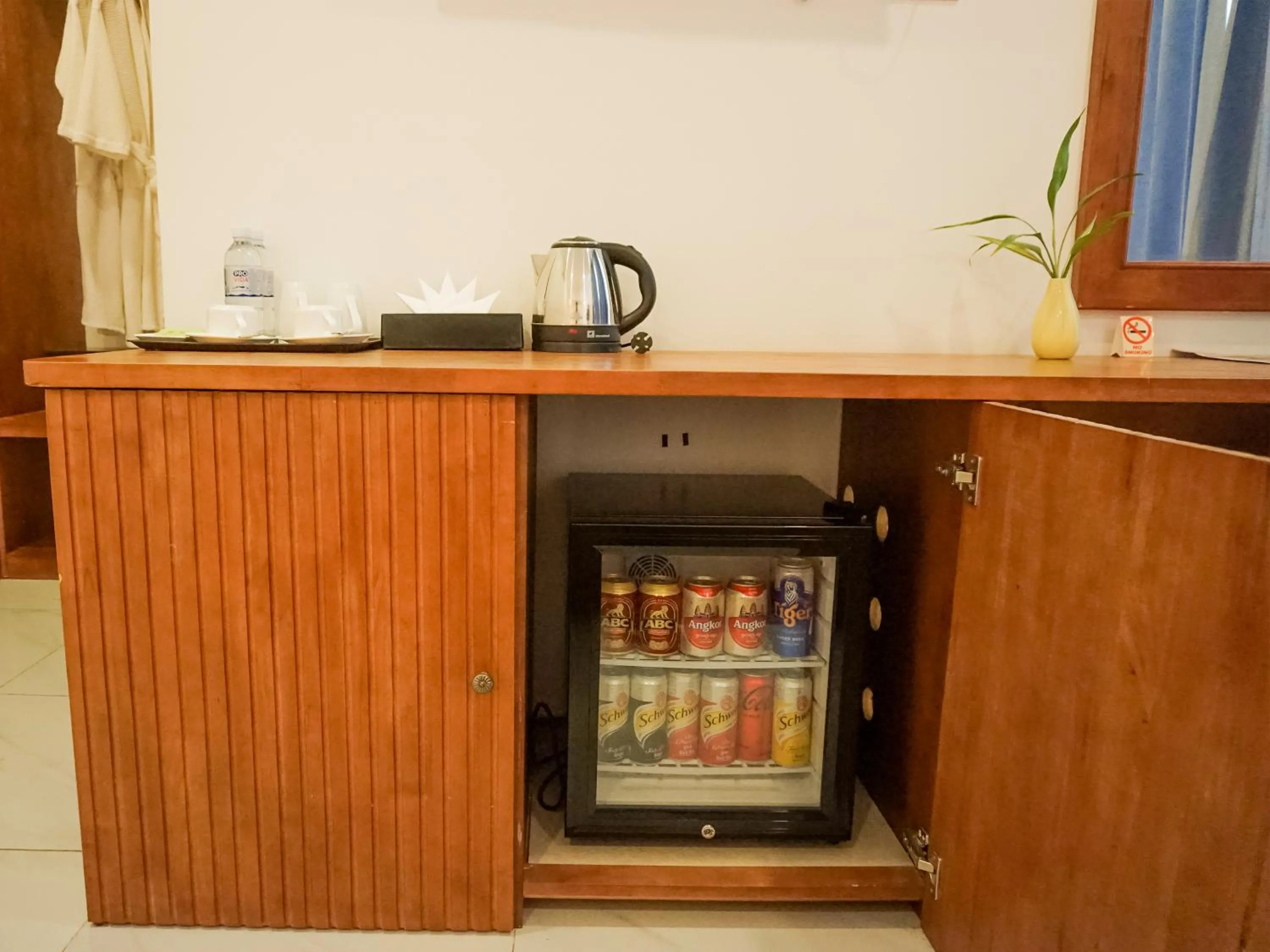 minibar in Le Kree Downtown Hotel