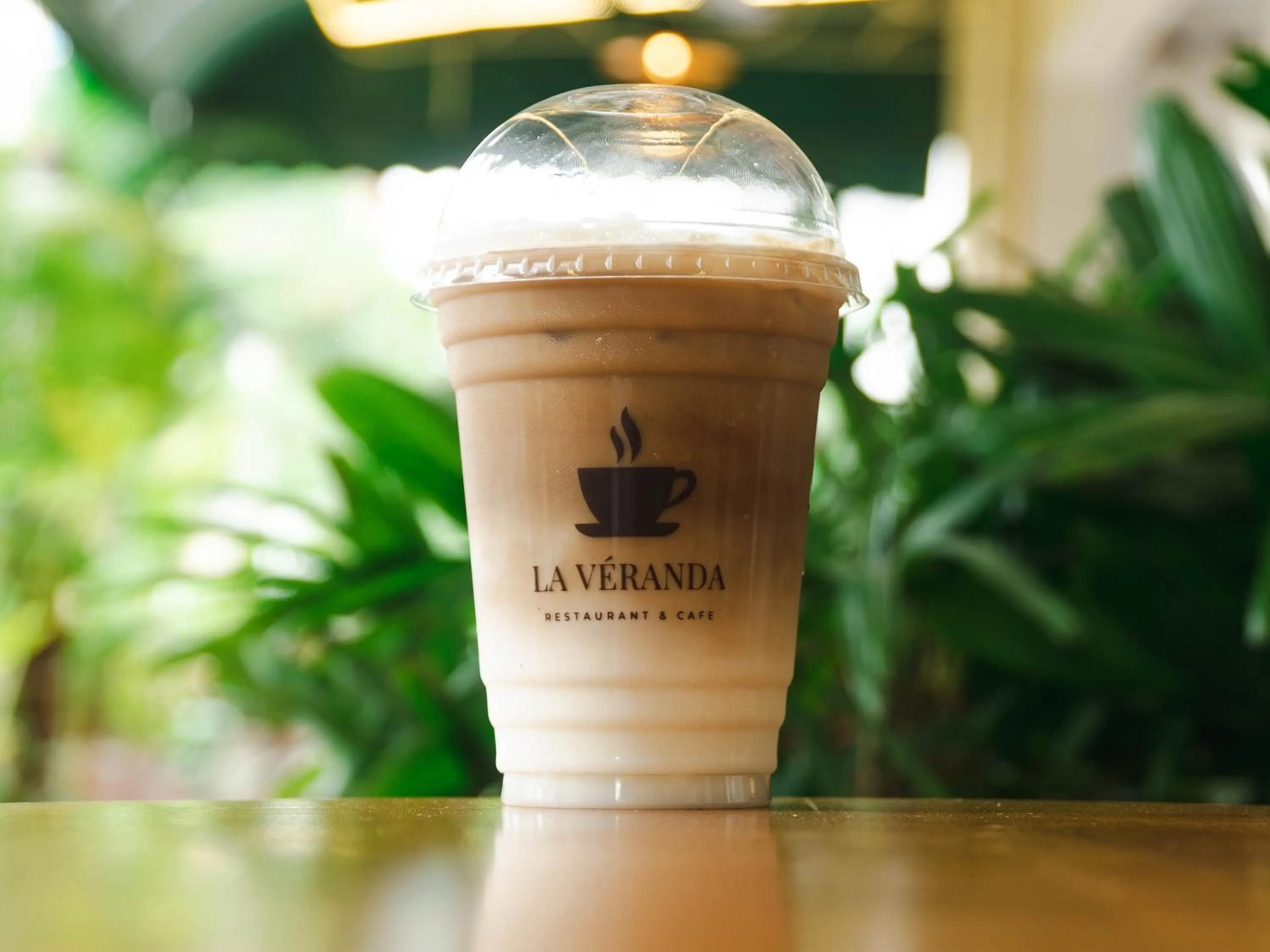 Coffee/tea facilities in Le Kree Downtown Hotel