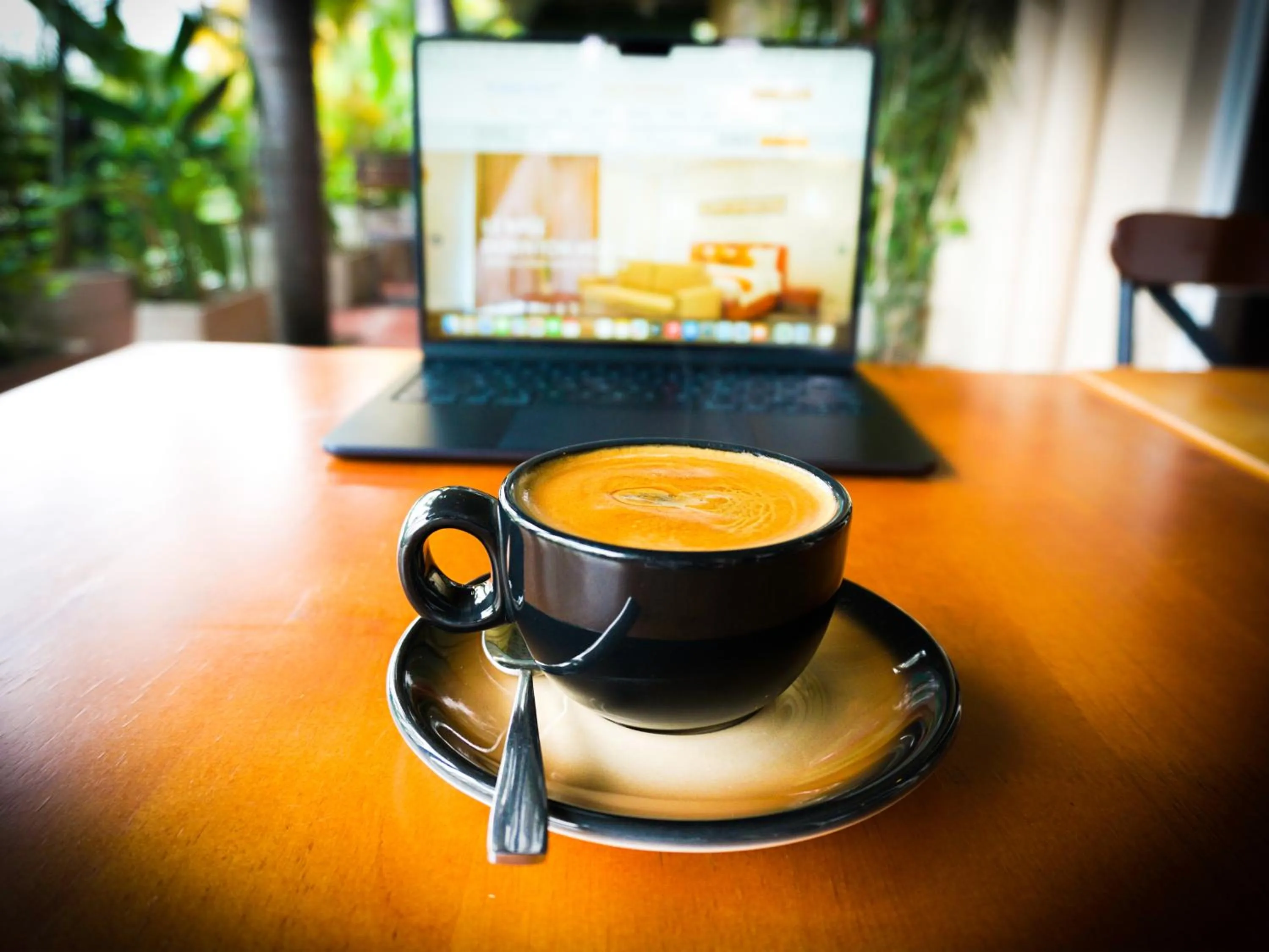 Coffee/tea facilities in Le Kree Downtown Hotel