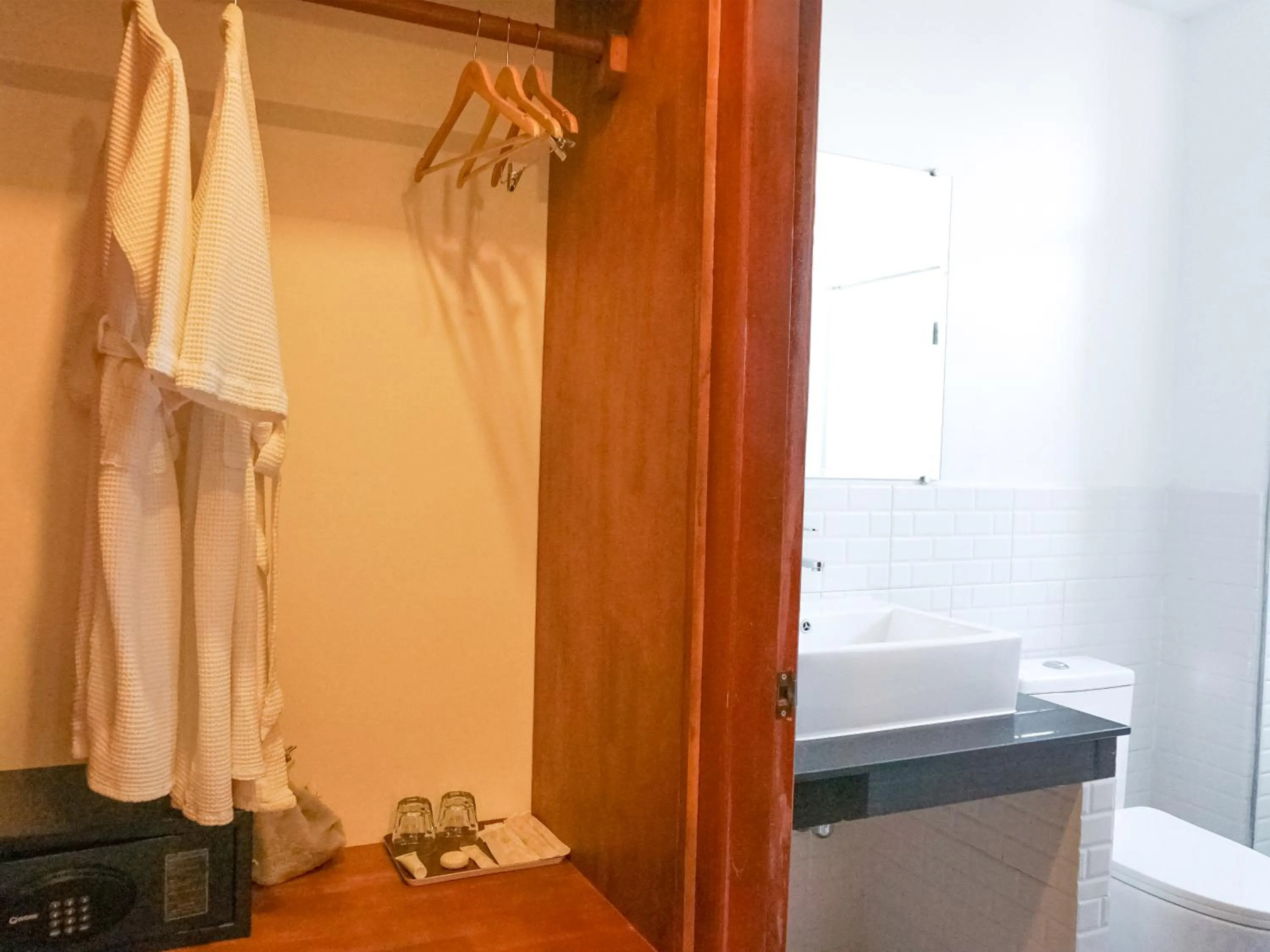 safe in Le Kree Downtown Hotel