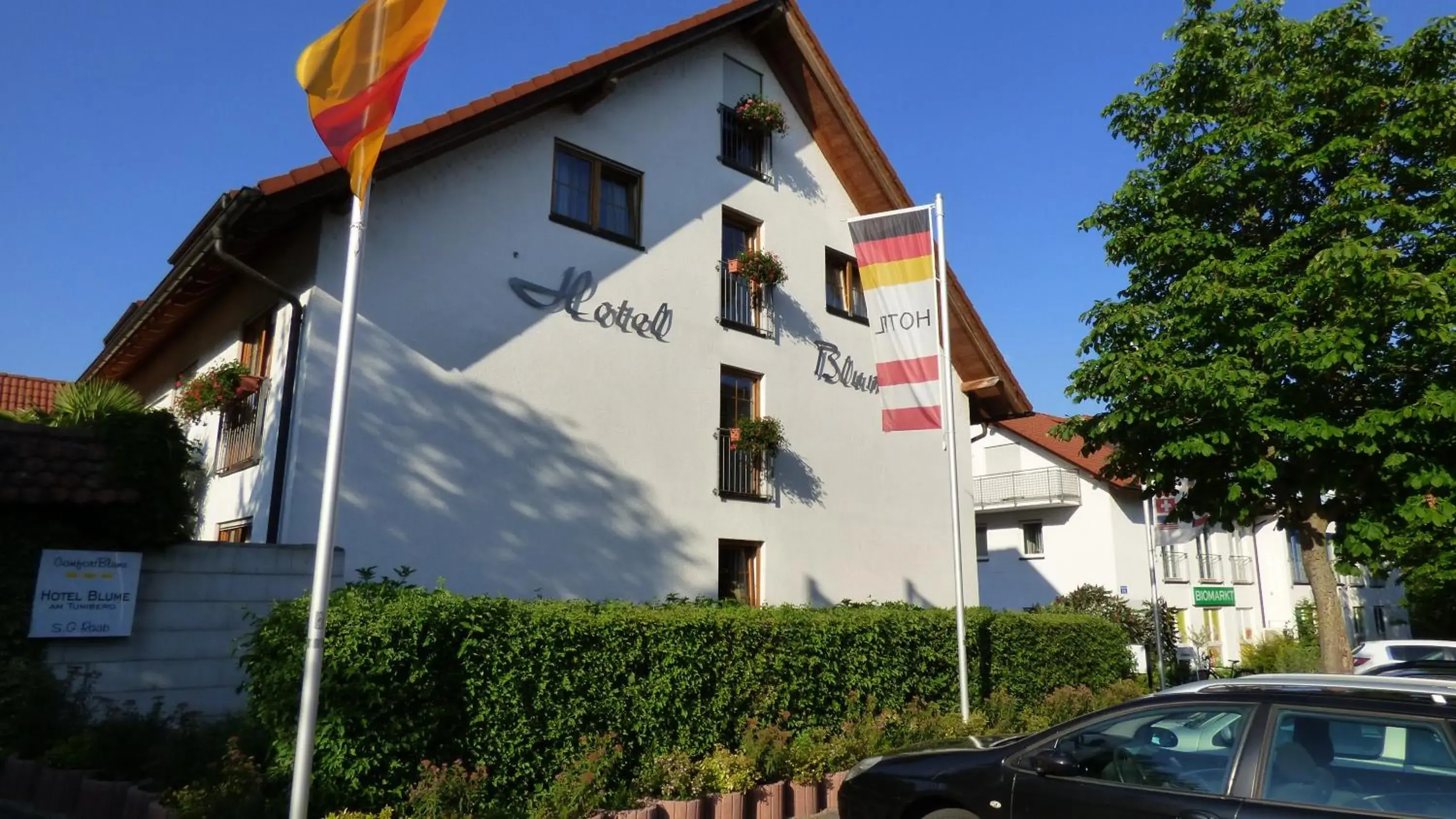 Property building in Hotel Blume Property building in Hotel Blume