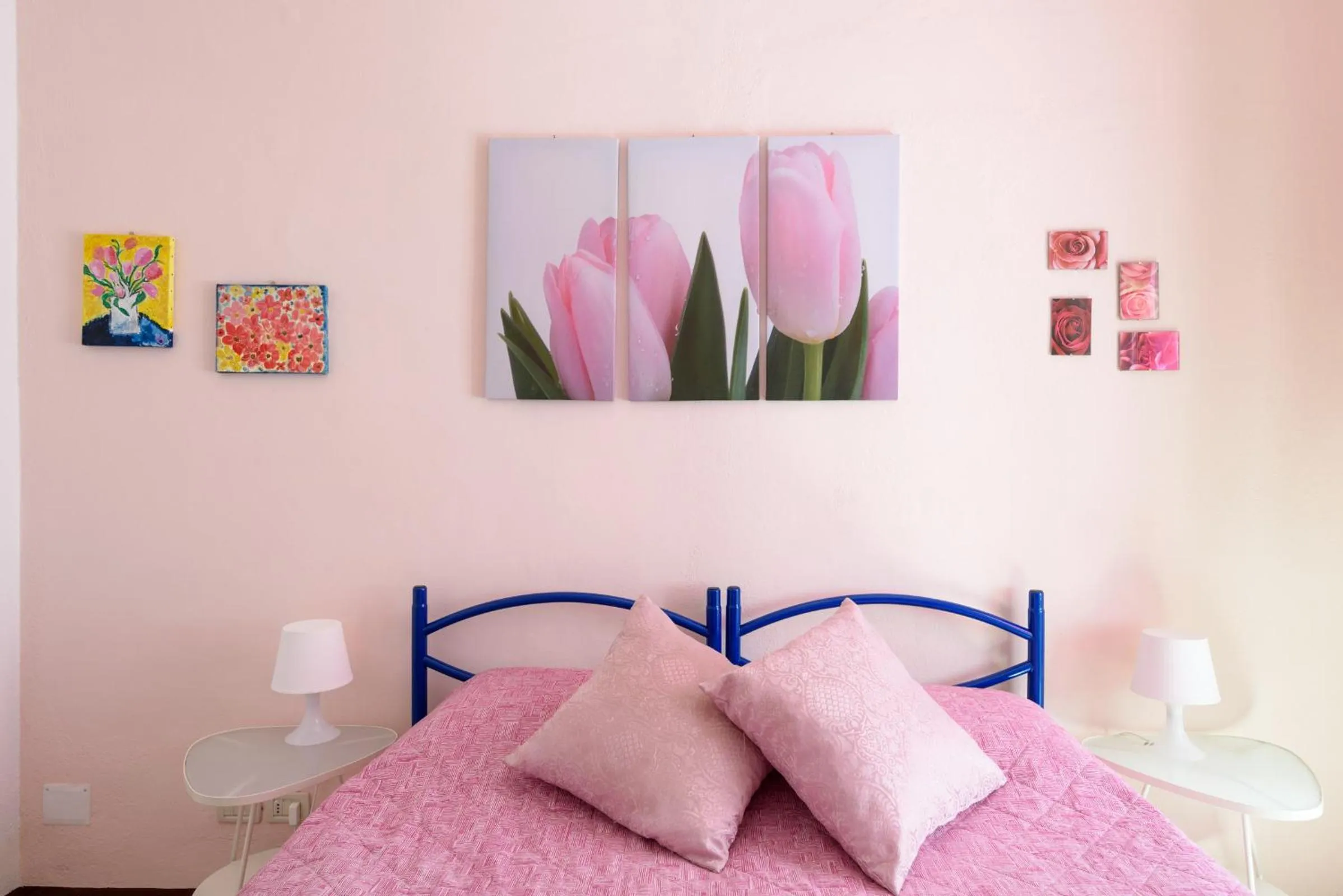 Decorative detail, Bed in Casa di Osio