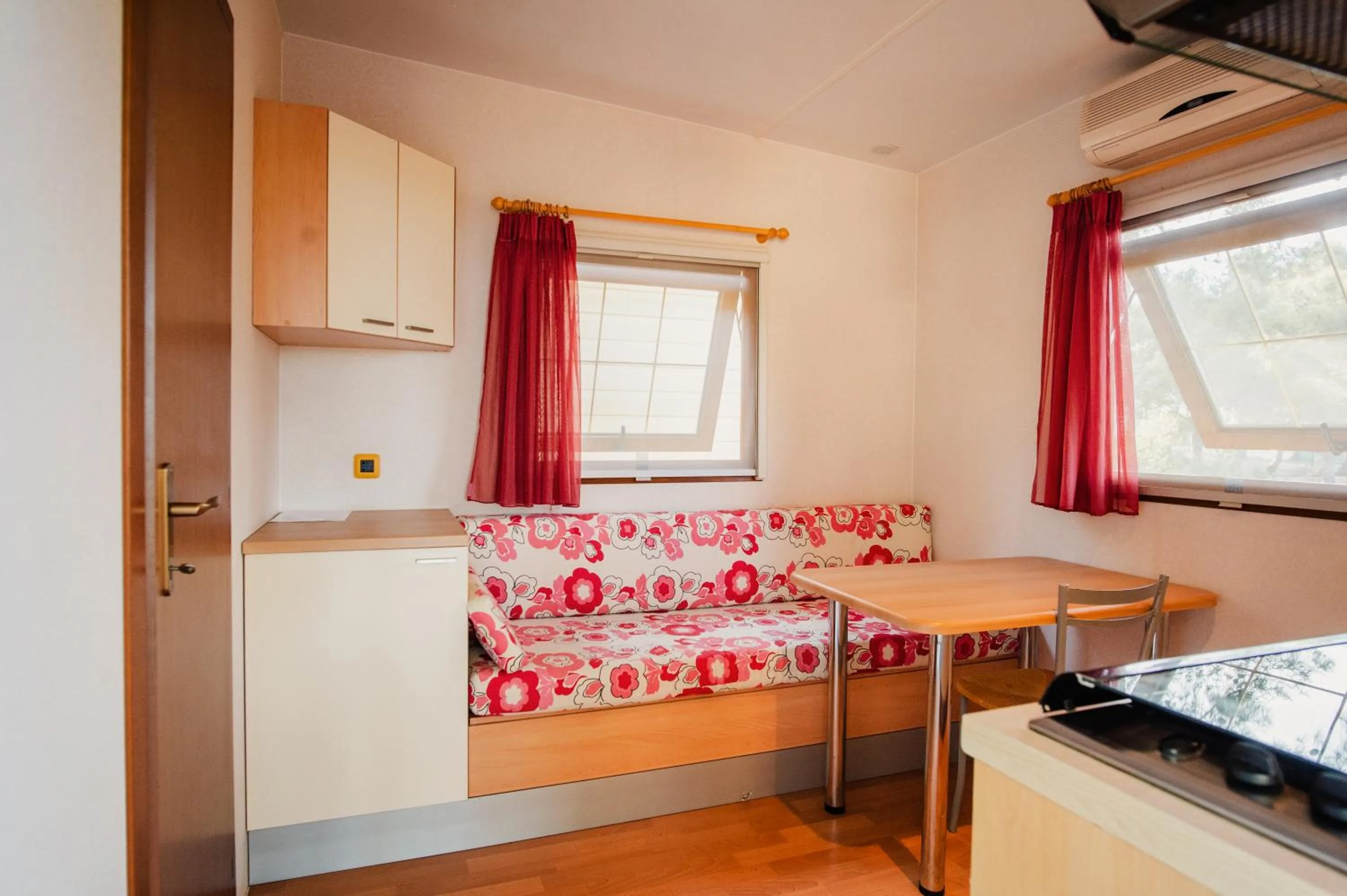Dining area in Camping & Village Rais Gerbi