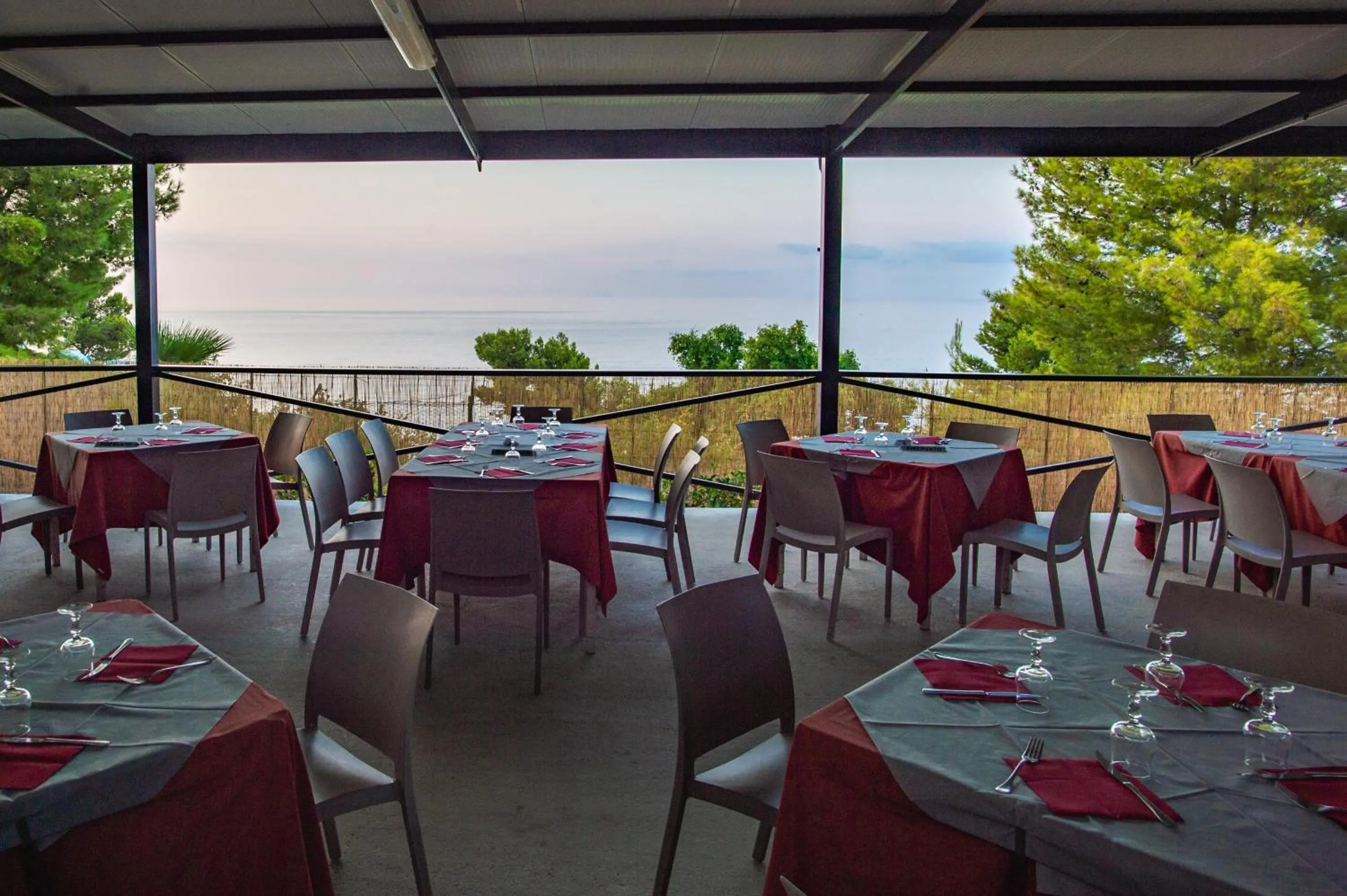 Restaurant/places to eat in Camping & Village Rais Gerbi