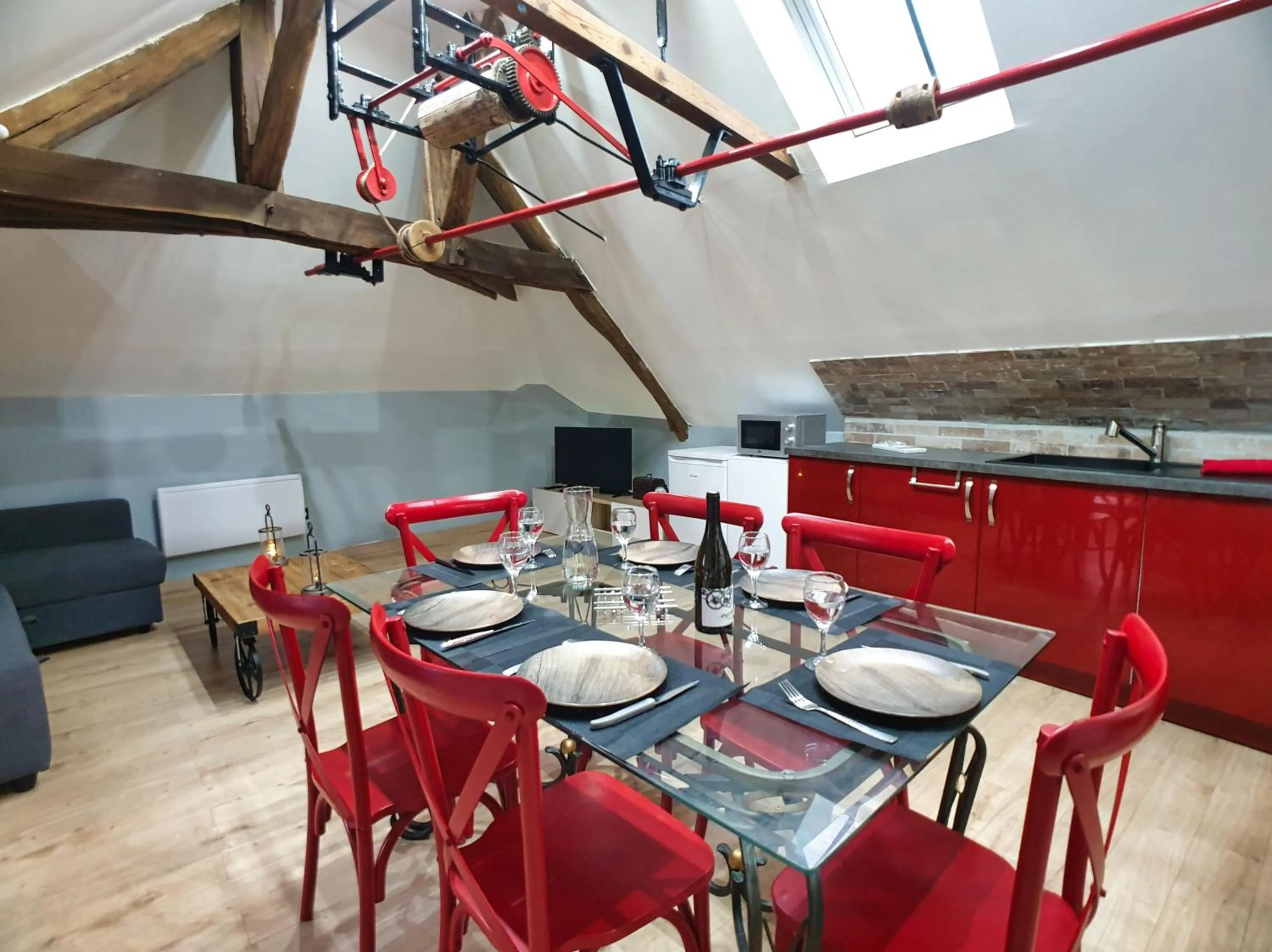 Dining area in La graineterie89