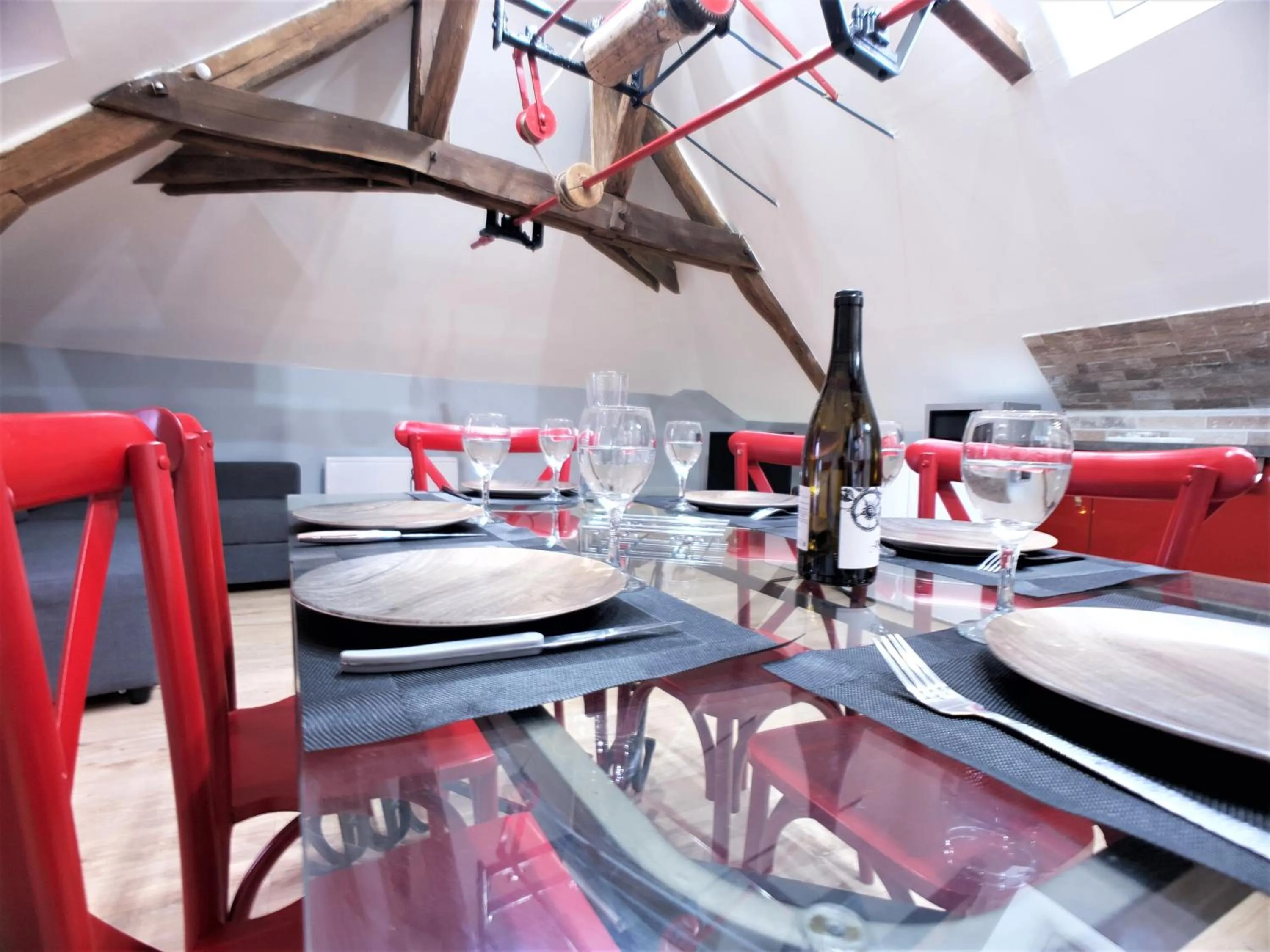 Dining area in La graineterie89