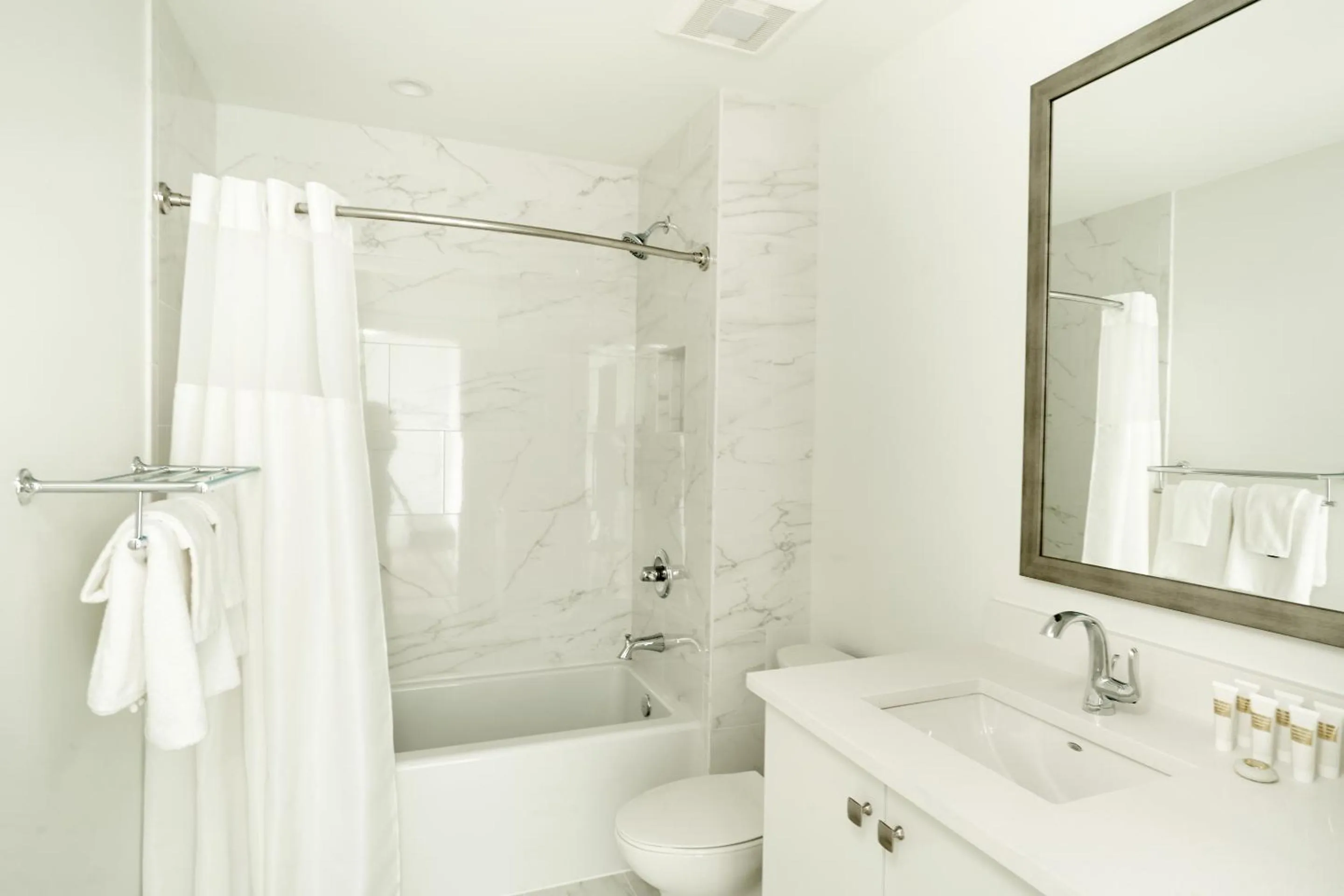 Living room in Sonder The Saddlery