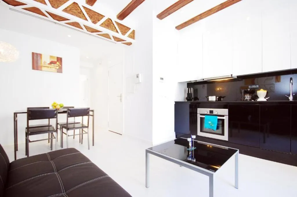 Mosen Sorell Apartments