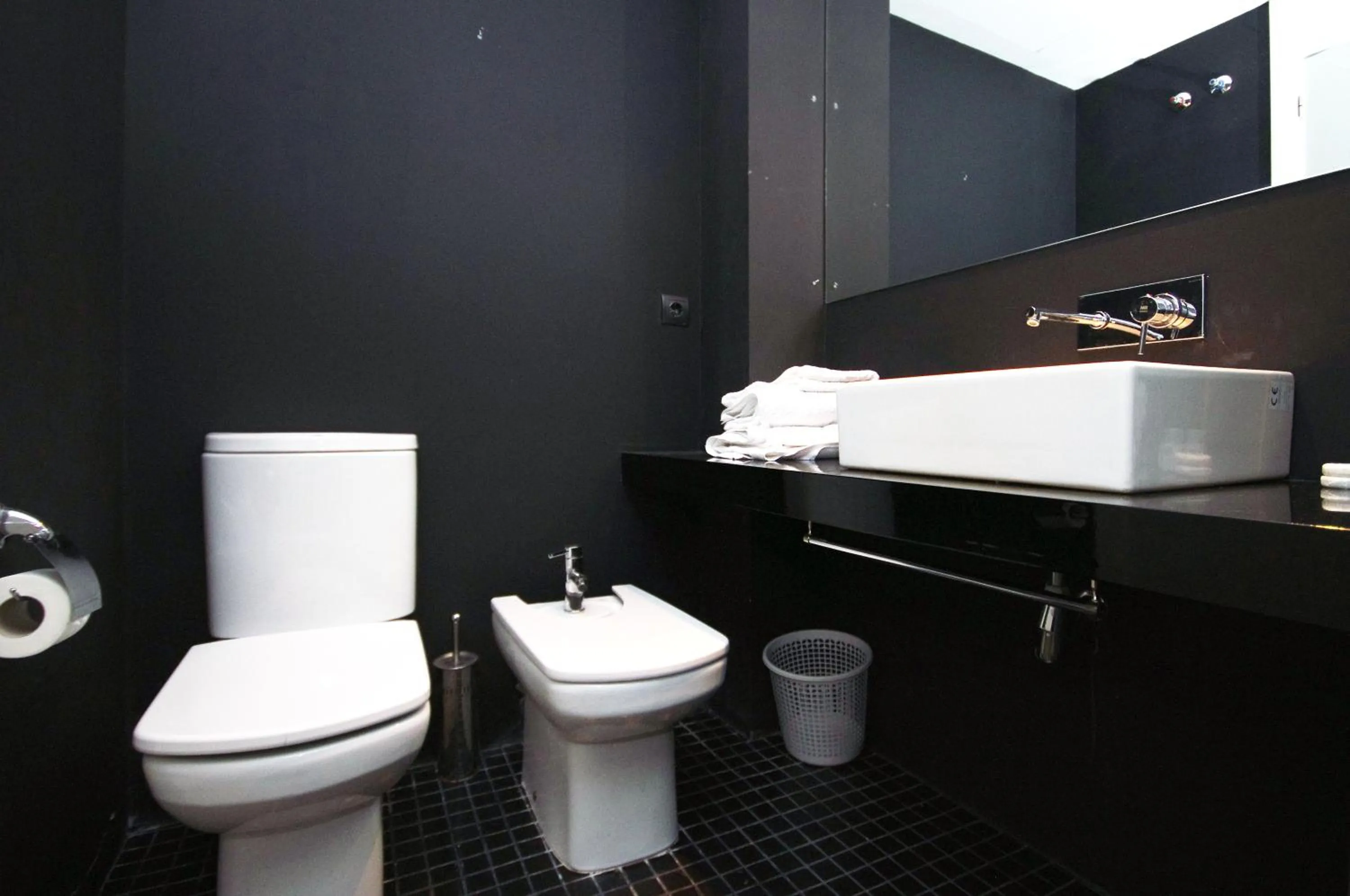 Toilet in Mosen Sorell Apartments