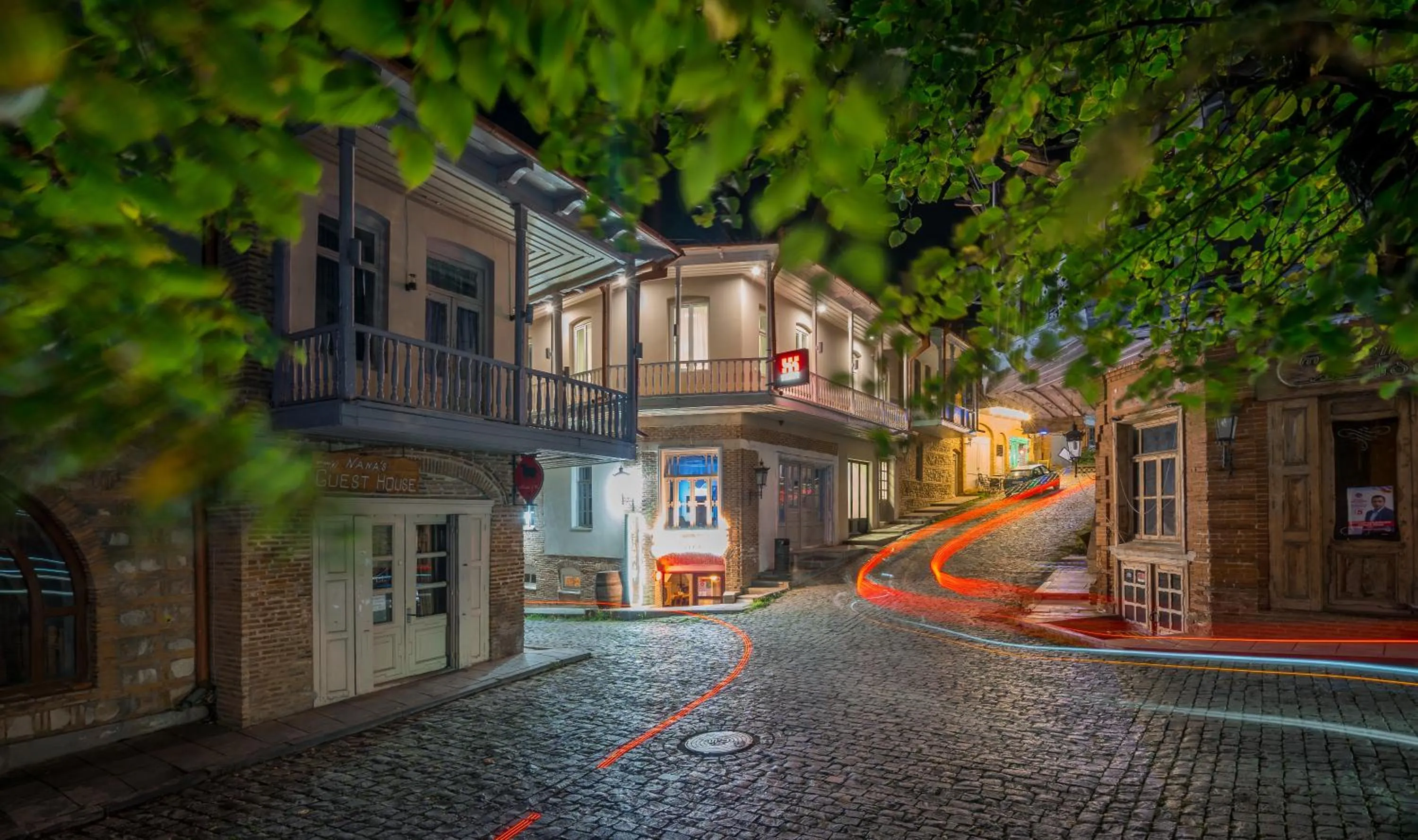 Hotel History • სასტუმრო ისტორია