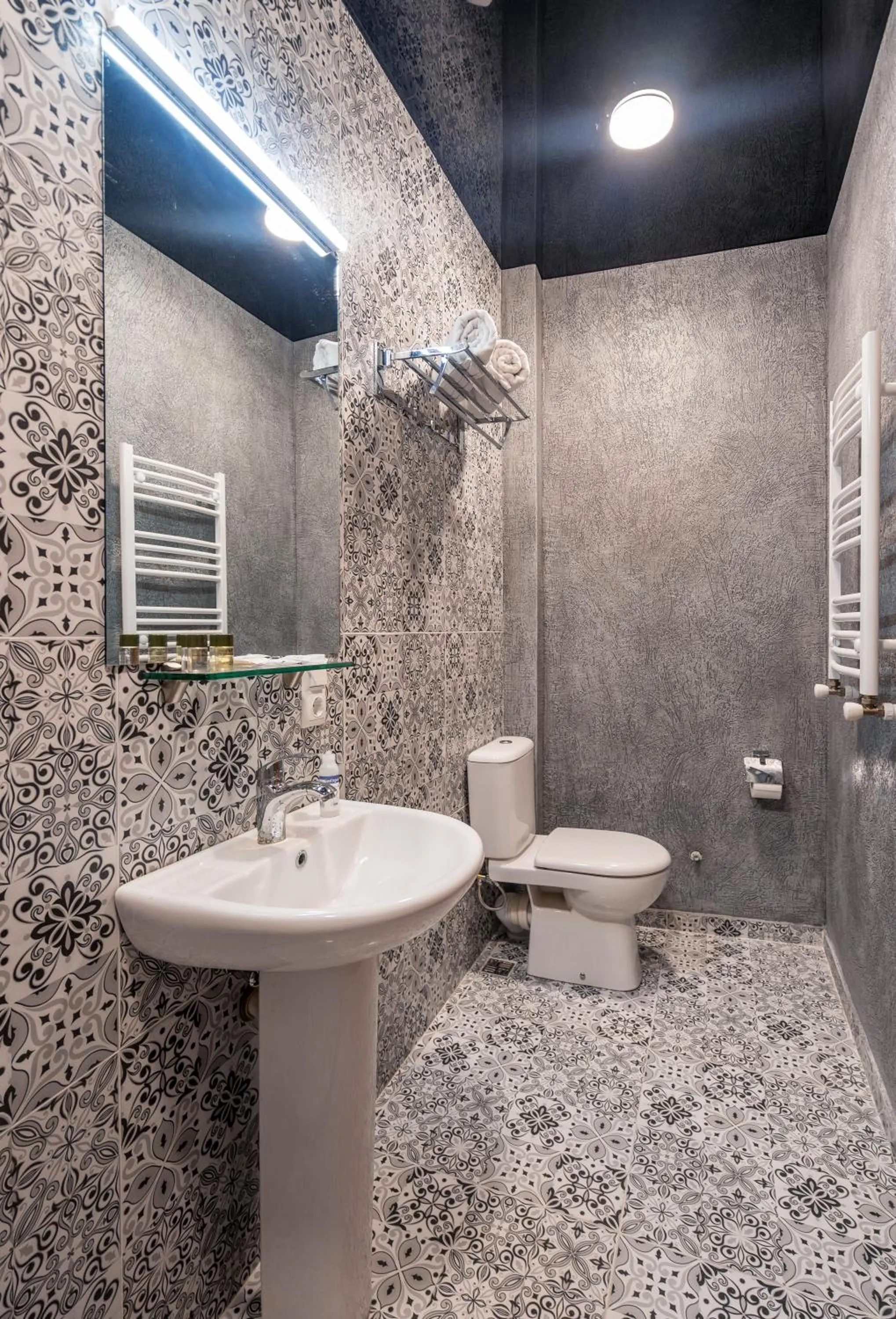 Hotel History • სასტუმრო ისტორია