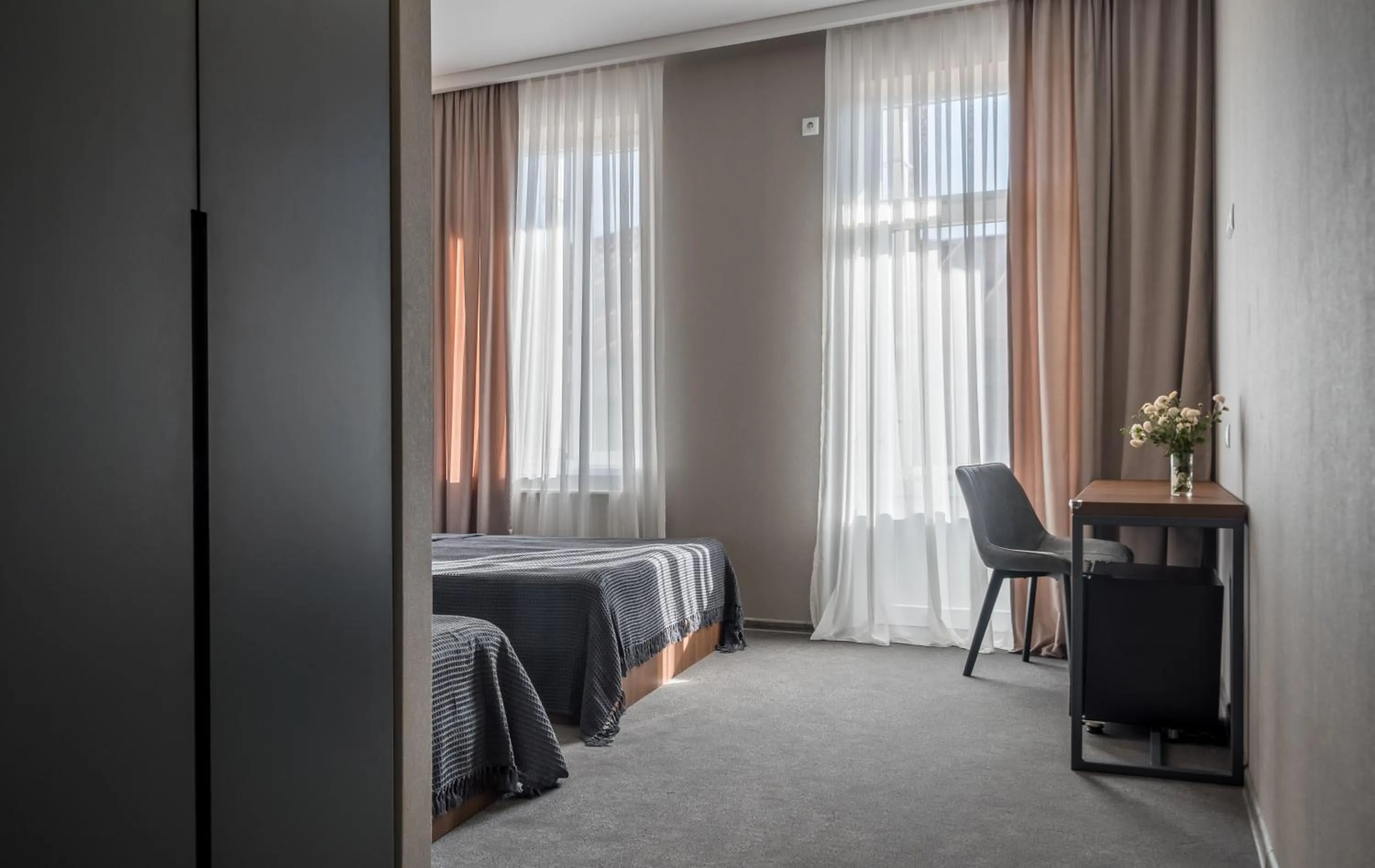 Bed in Hotel History • სასტუმრო ისტორია