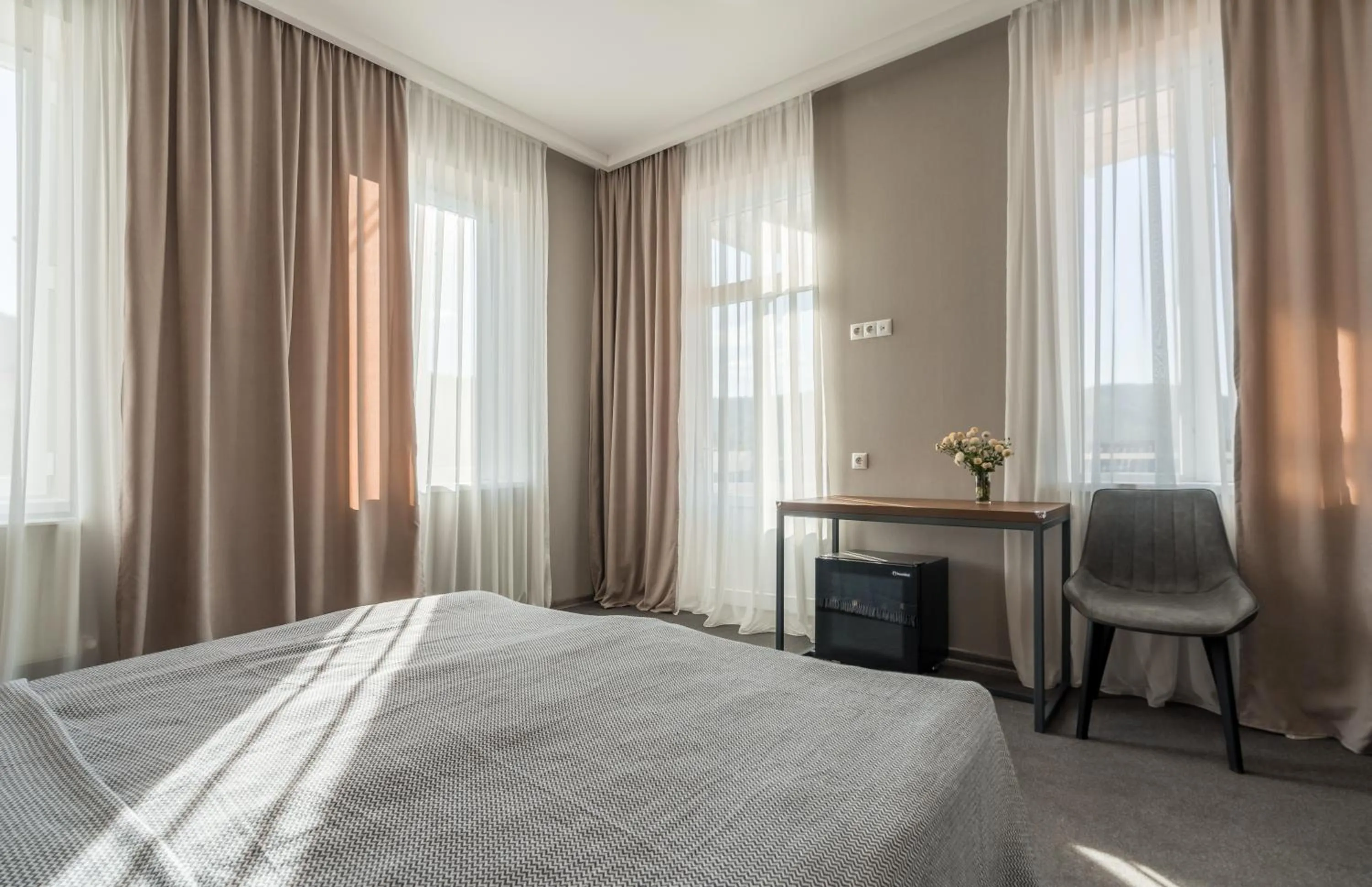 Bed in Hotel History • სასტუმრო ისტორია