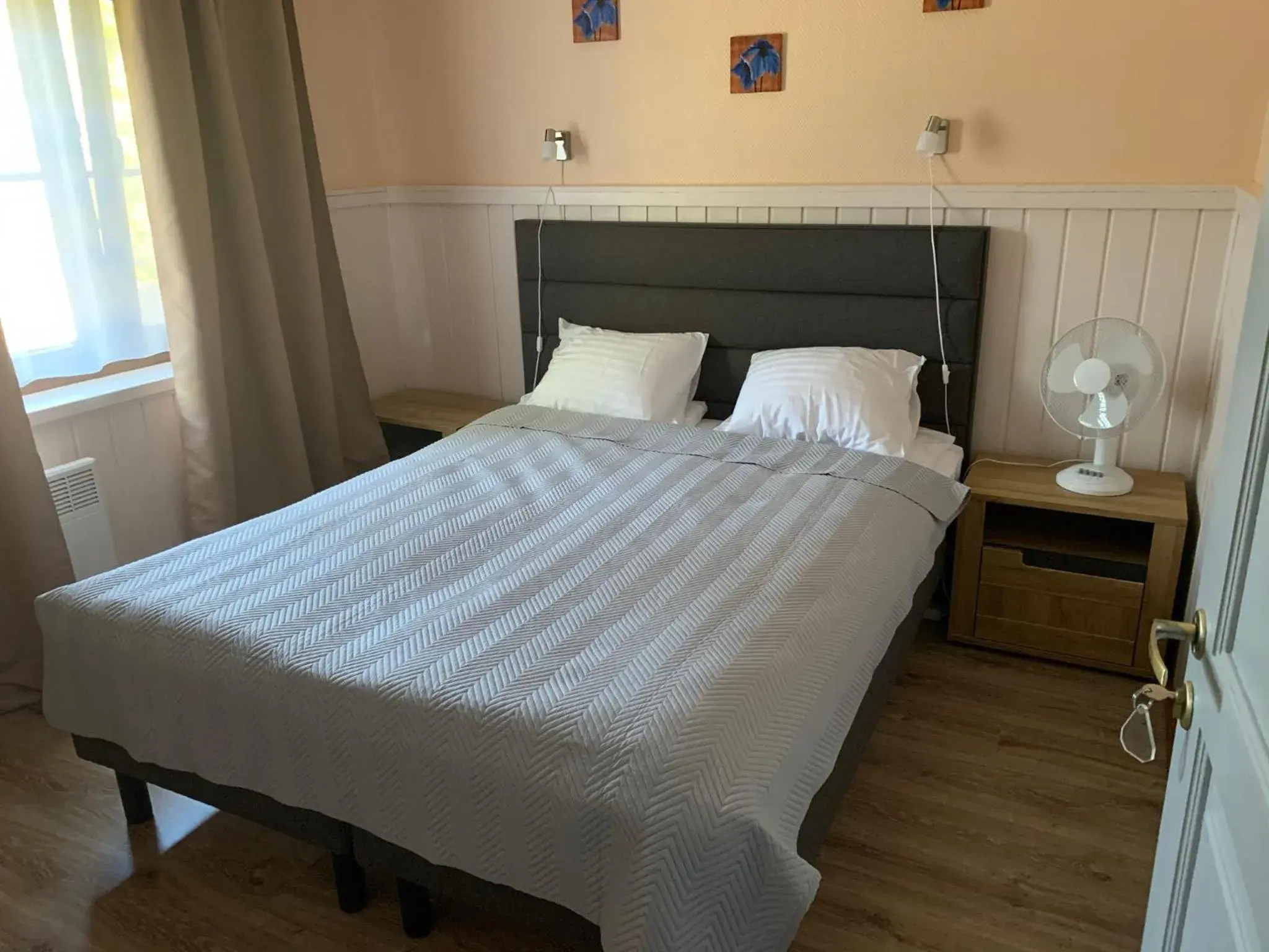 Double Room with Private External Bathroom - single occupancy in Keldrimäe külalistemaja Double Room with Private External Bathroom - single occupancy in Keldrimäe külalistemaja