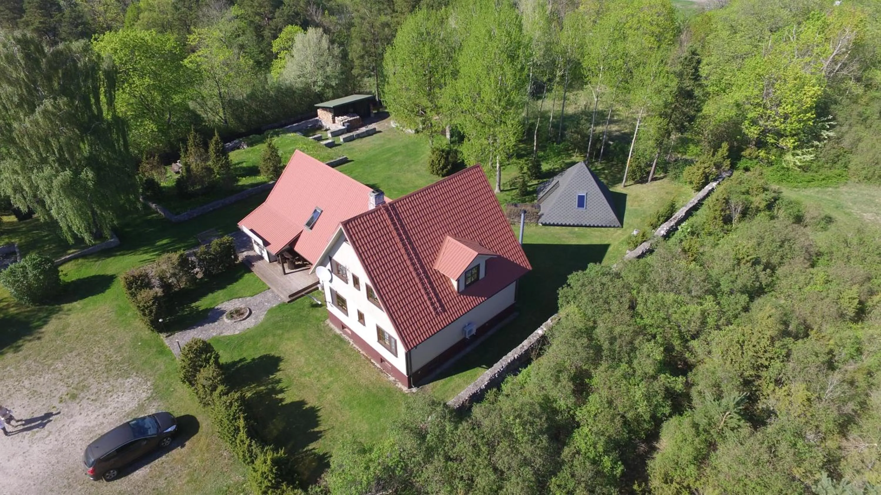 Property building in Keldrimäe külalistemaja