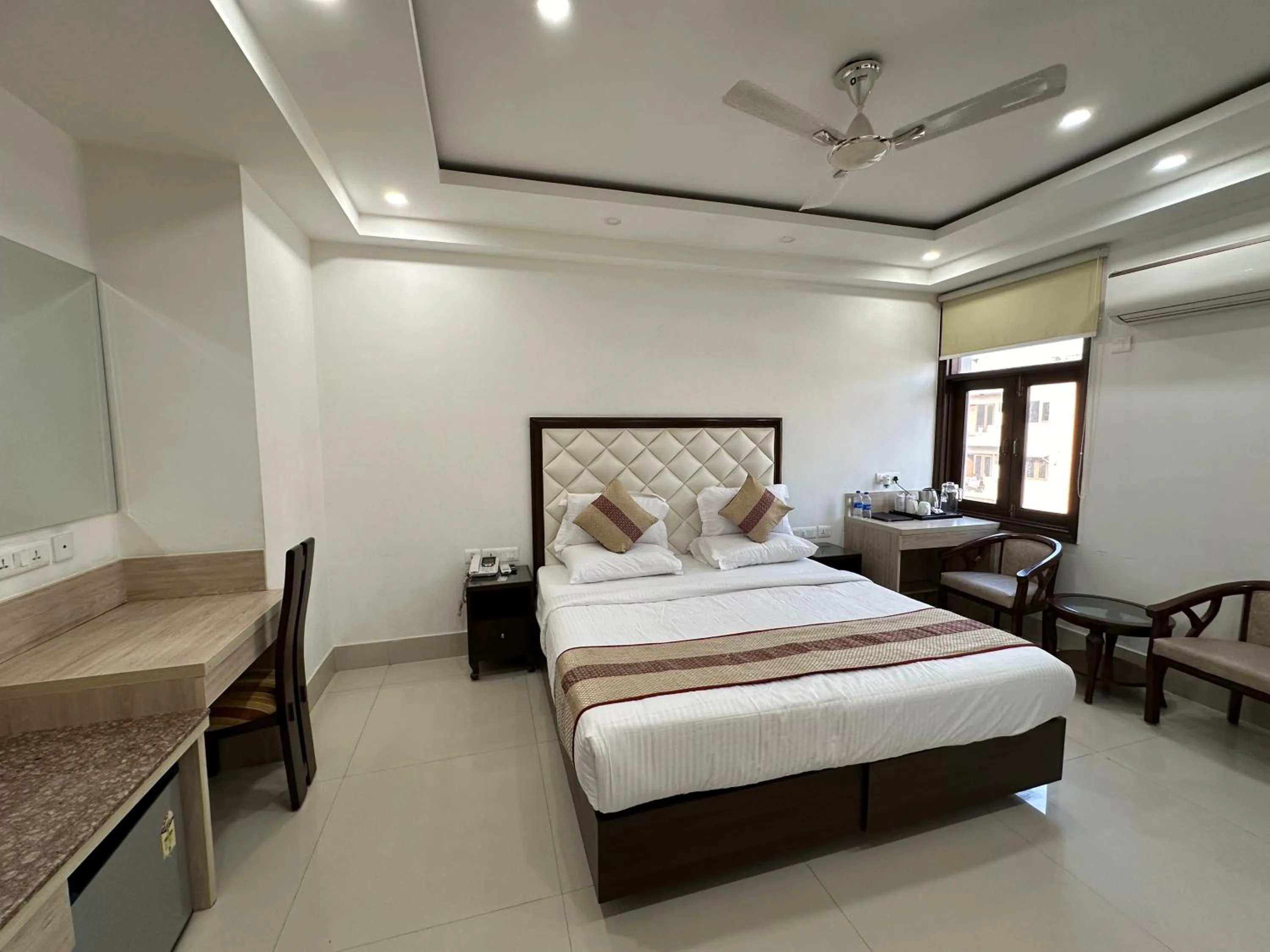 Bed in Lemon Green Residency - Hotel and Serviced Apartments