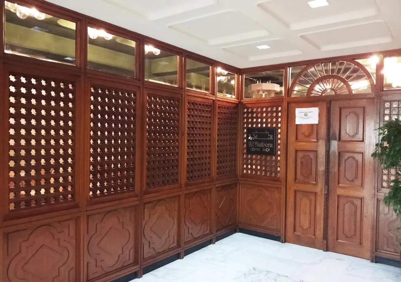 Restaurant/places to eat in Oriental Palace Hotel Restaurant/places to eat in Oriental Palace Hotel