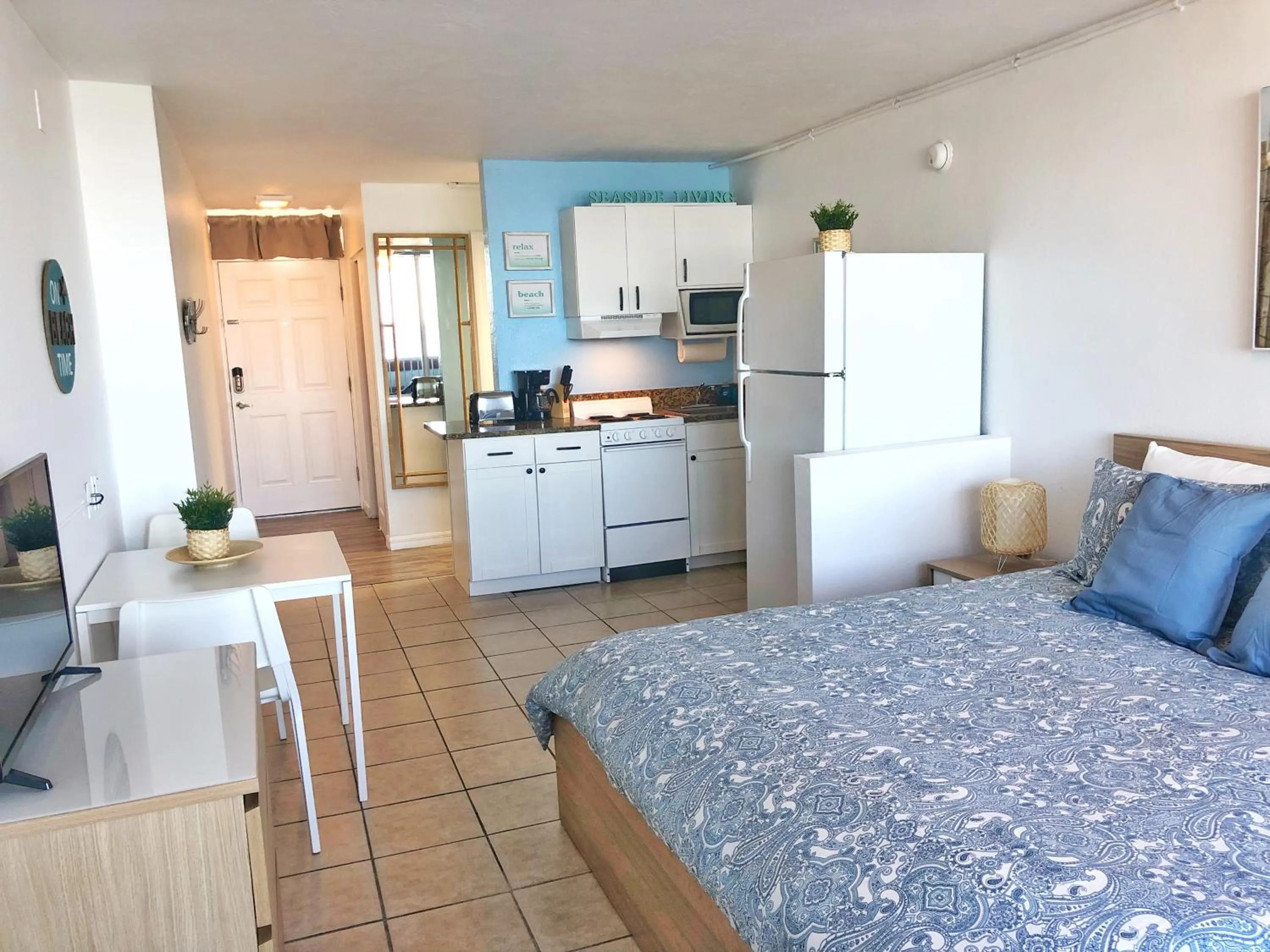 Bed in Pirates Cove Resort Studios!