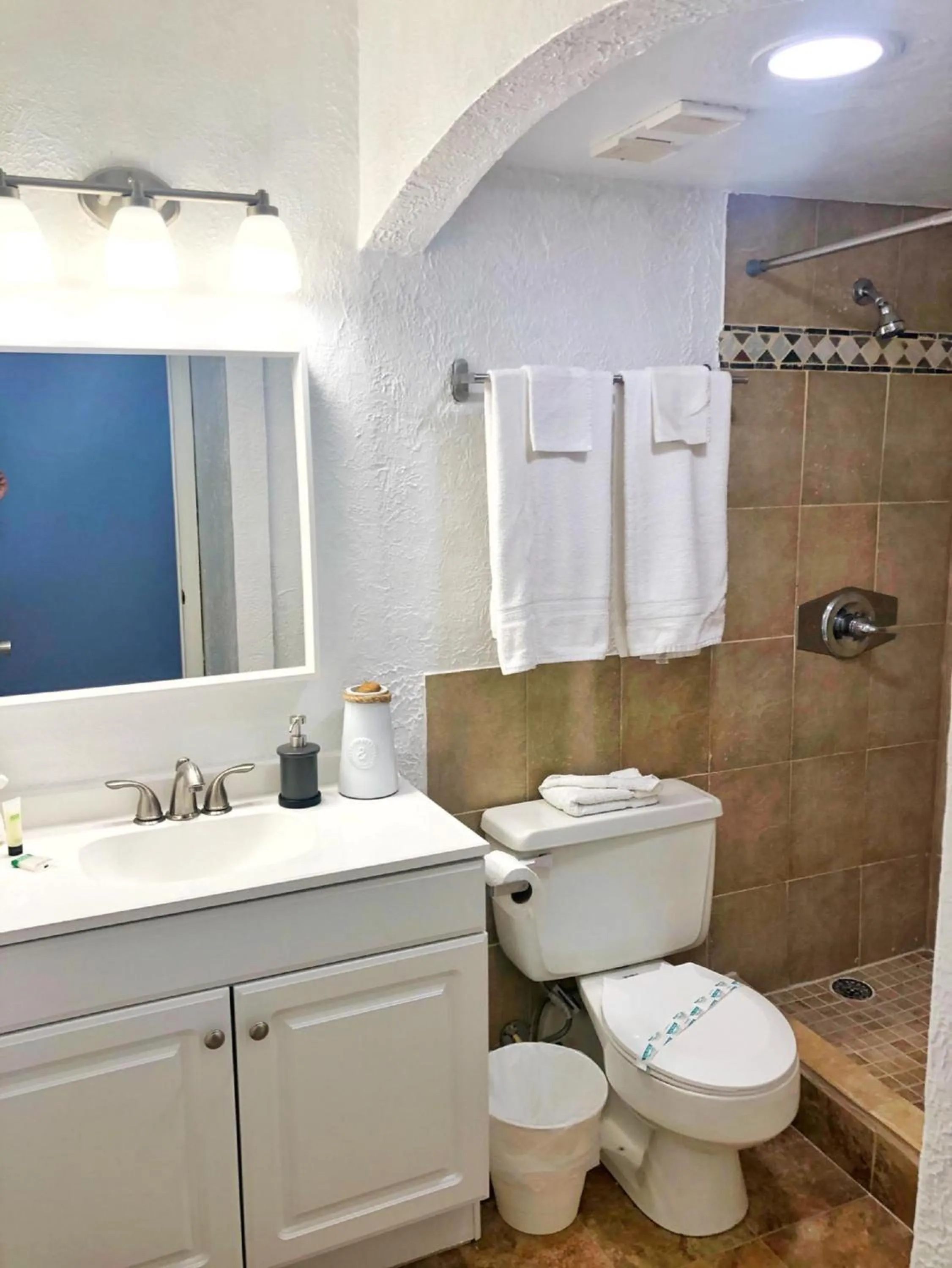 Pirates Cove Resort Studios!