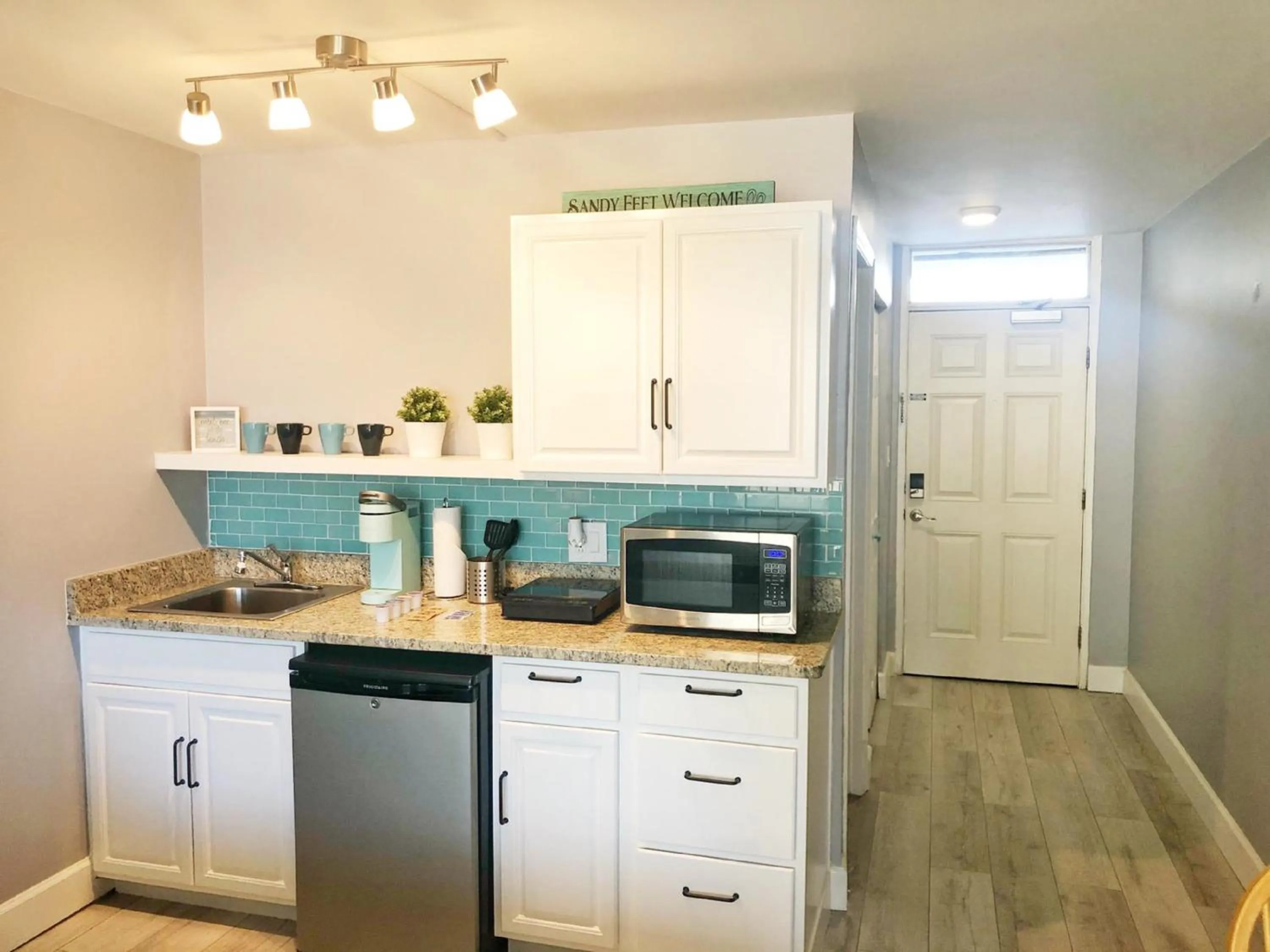 Pirates Cove Resort Studios!