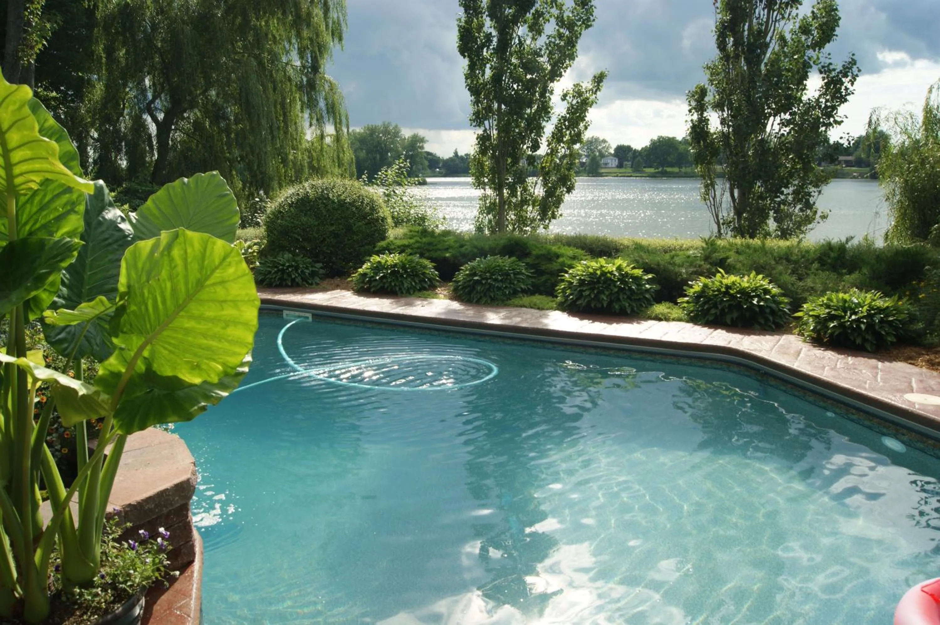 Swimming pool in La Belle aux Berges