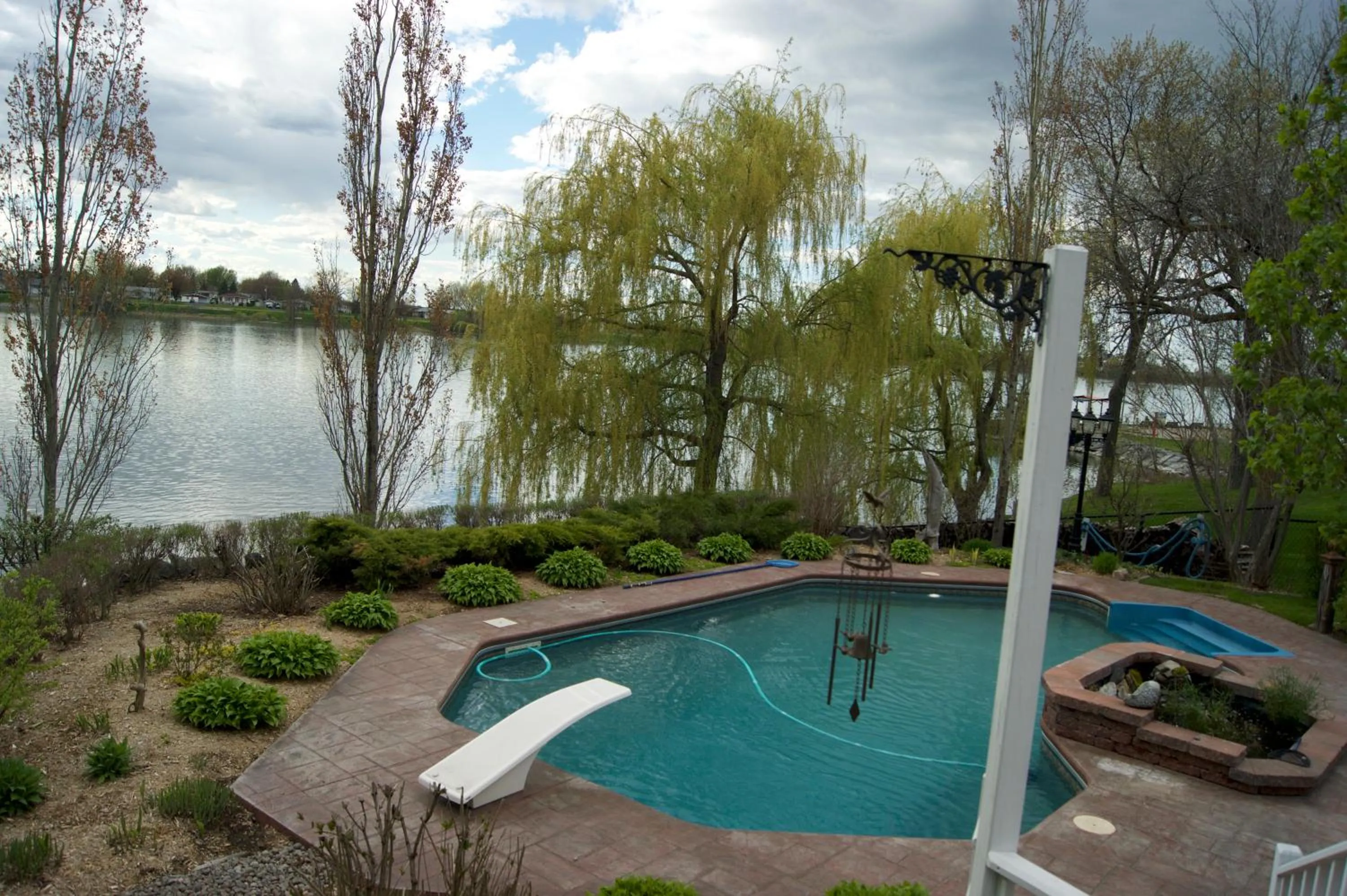 Swimming pool in La Belle aux Berges