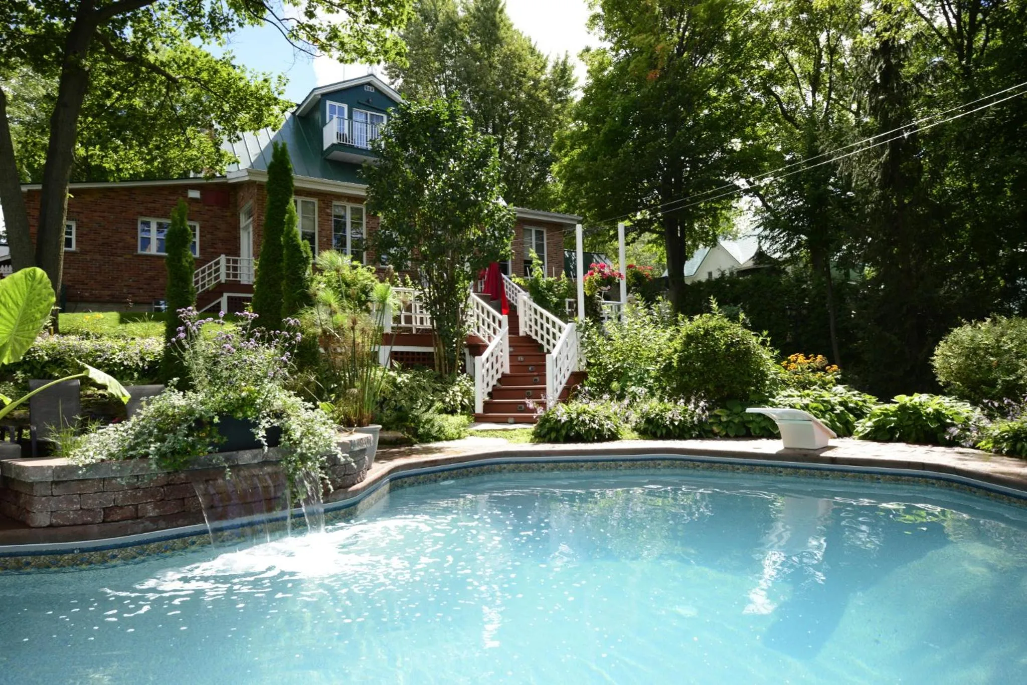 Swimming pool in La Belle aux Berges