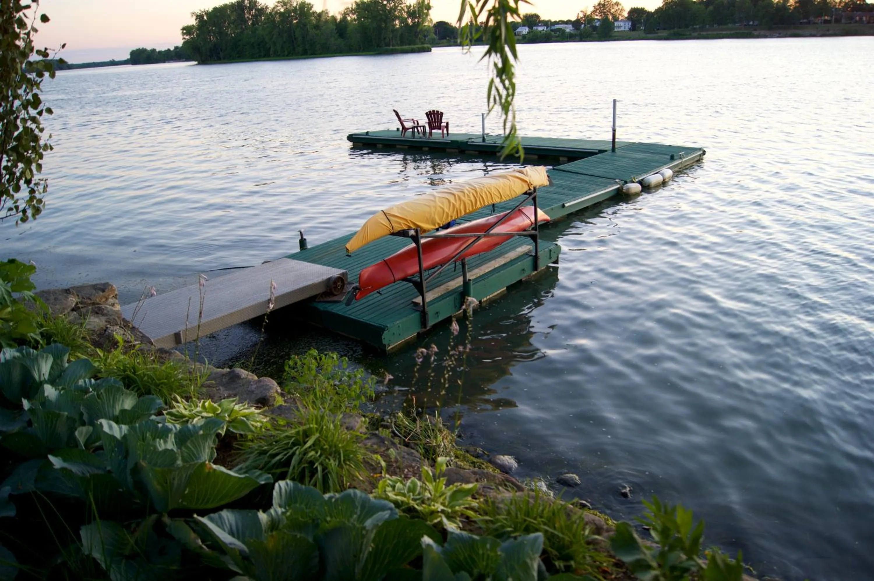 Canoeing in La Belle aux Berges