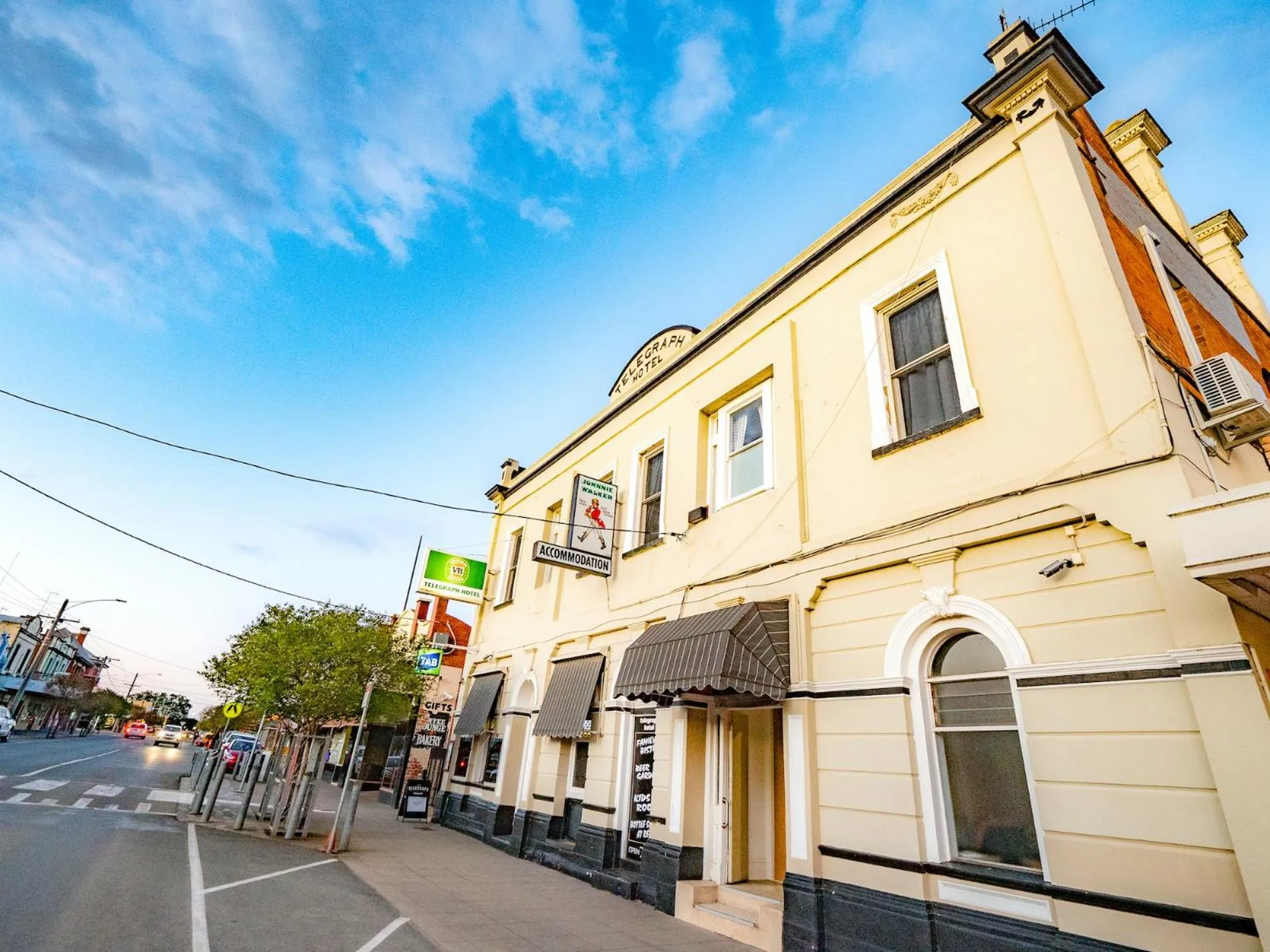 Property building in Telegraph Hotel Numurkah