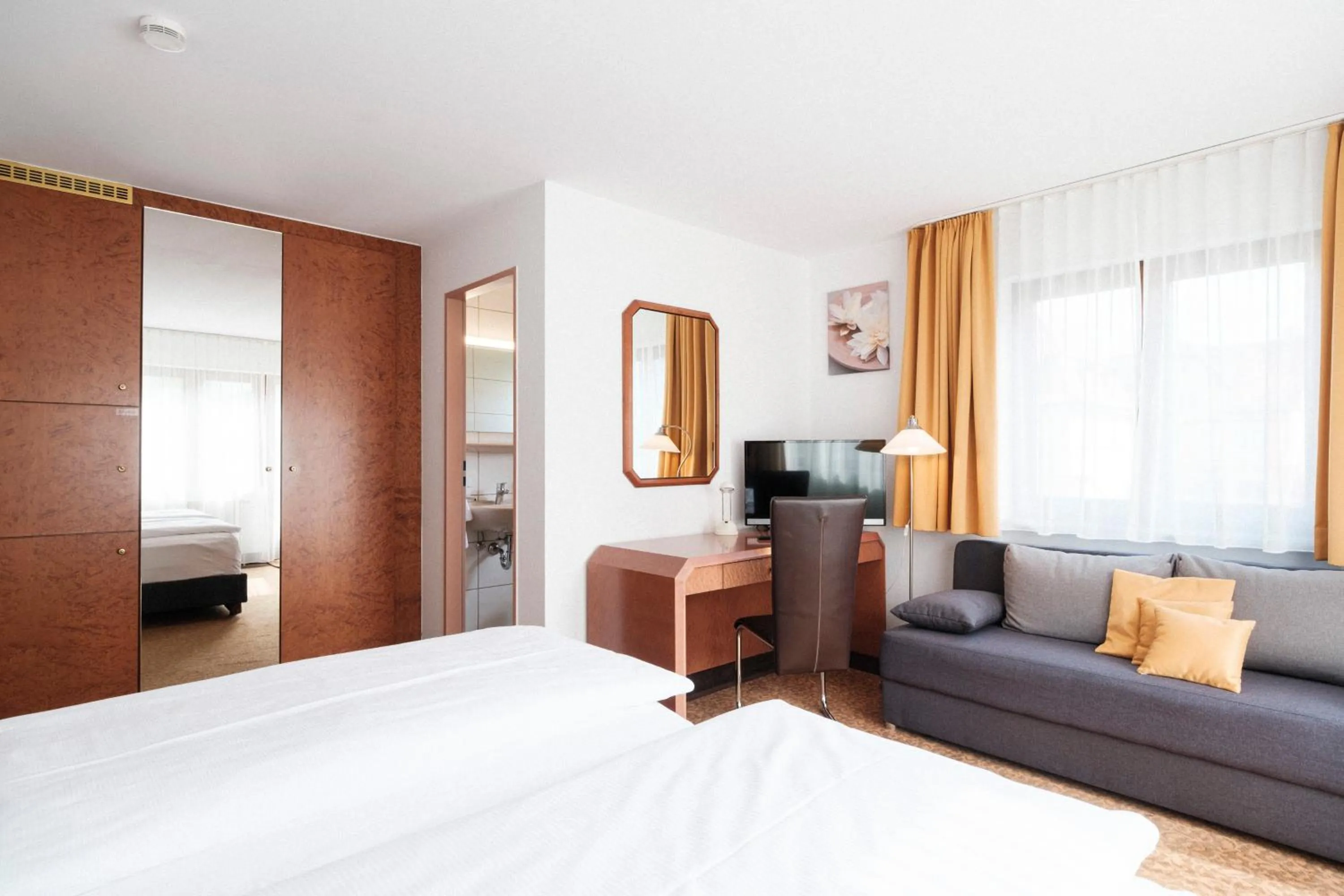 Bed in Hotel Flora Möhringen