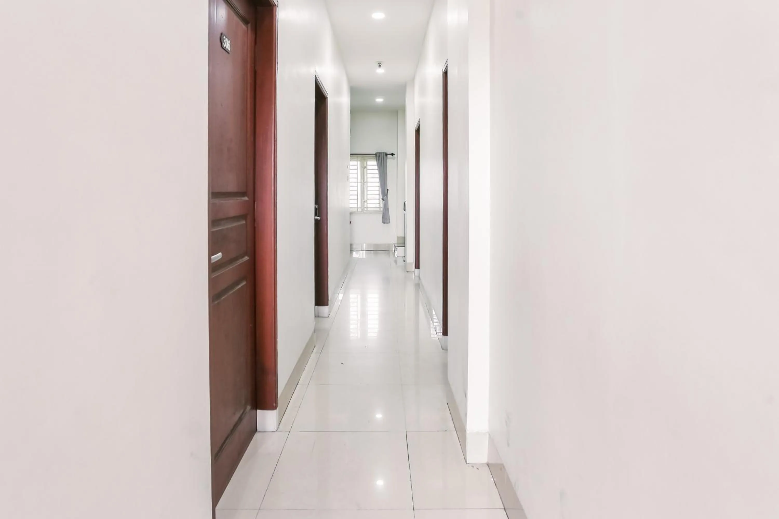 Property building in RedDoorz at Seindo Hotel Medan