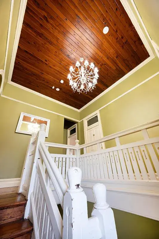 Family Room with Balcony with Shared Bathroom in Commercial Travellers House Family Room with Balcony with Shared Bathroom in Commercial Travellers House