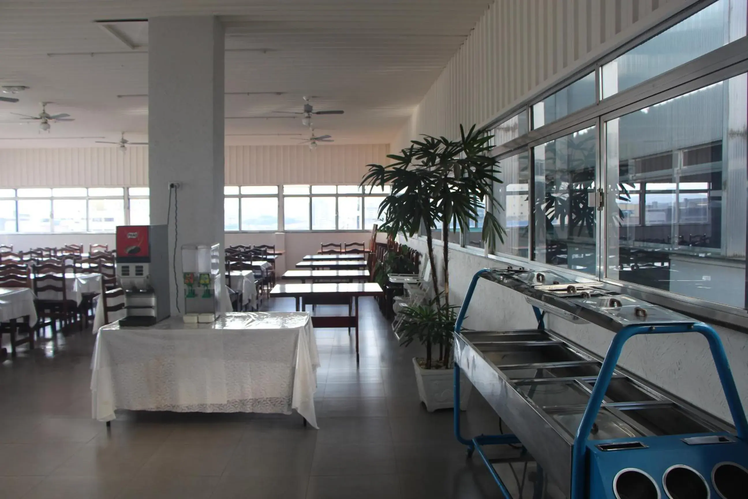 Restaurant/places to eat in David Plaza Hotel Restaurant/places to eat in David Plaza Hotel