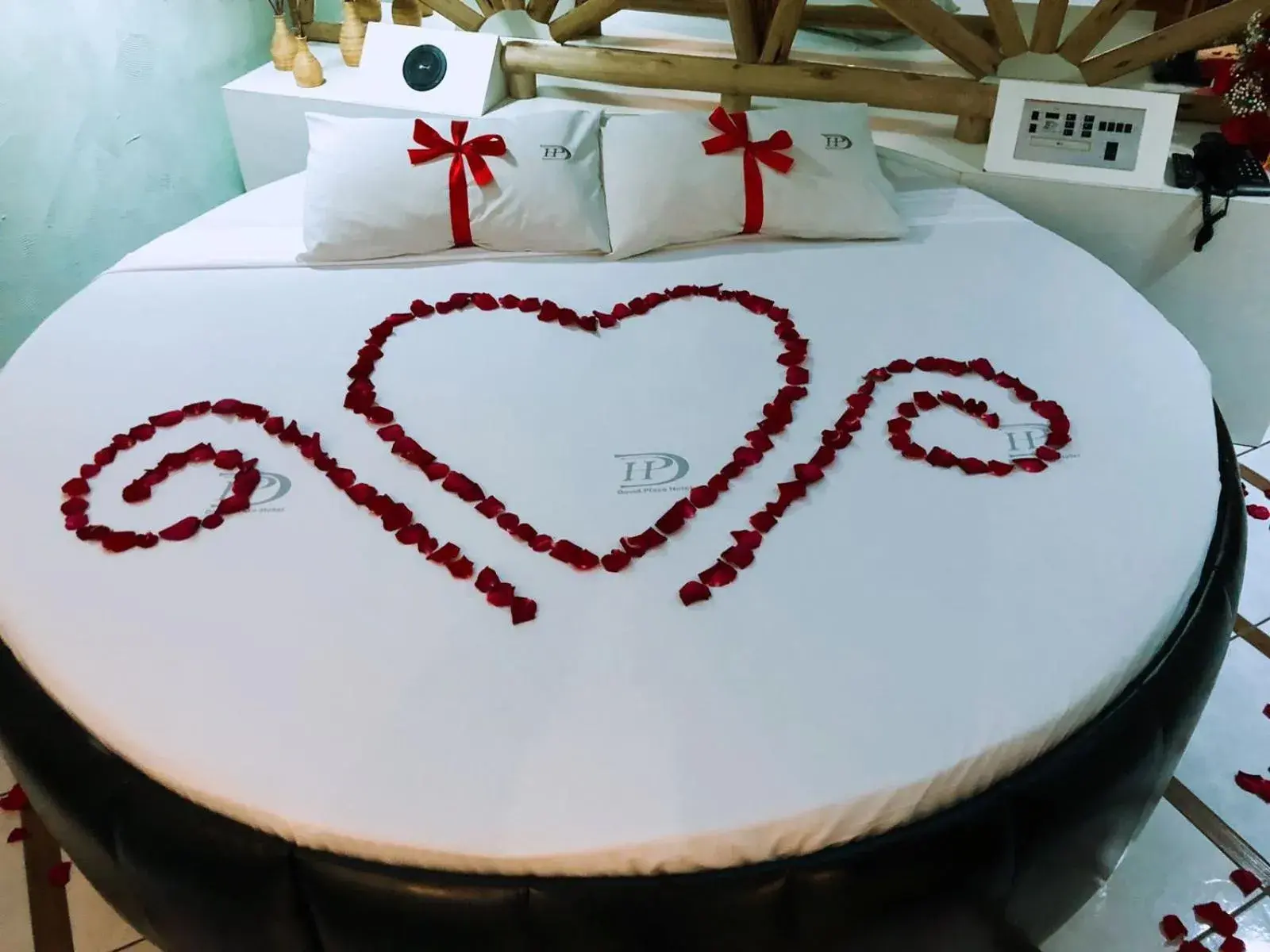 Bed in David Plaza Hotel Bed in David Plaza Hotel