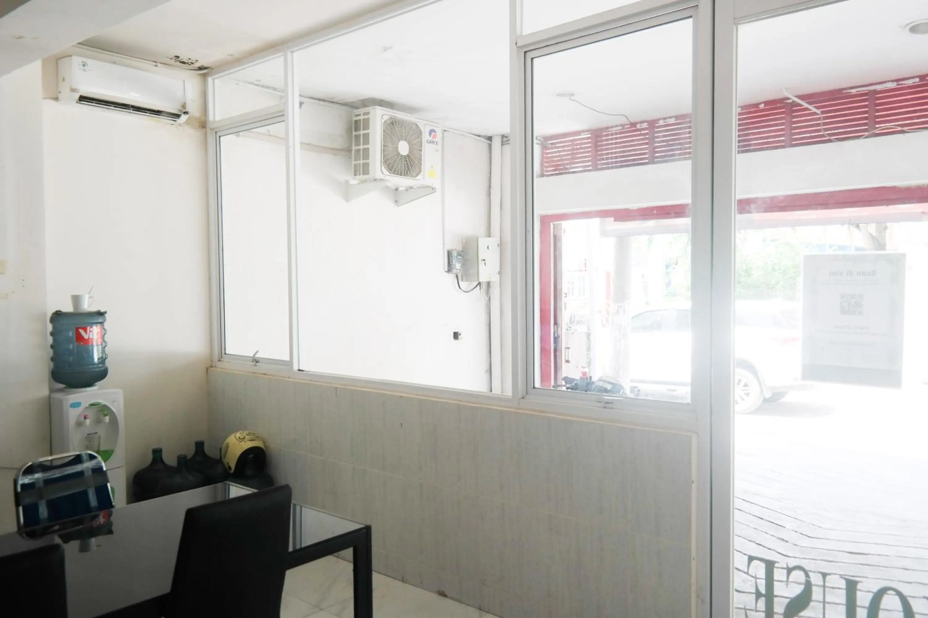 RedDoorz at Jalan Somba Opu Losari