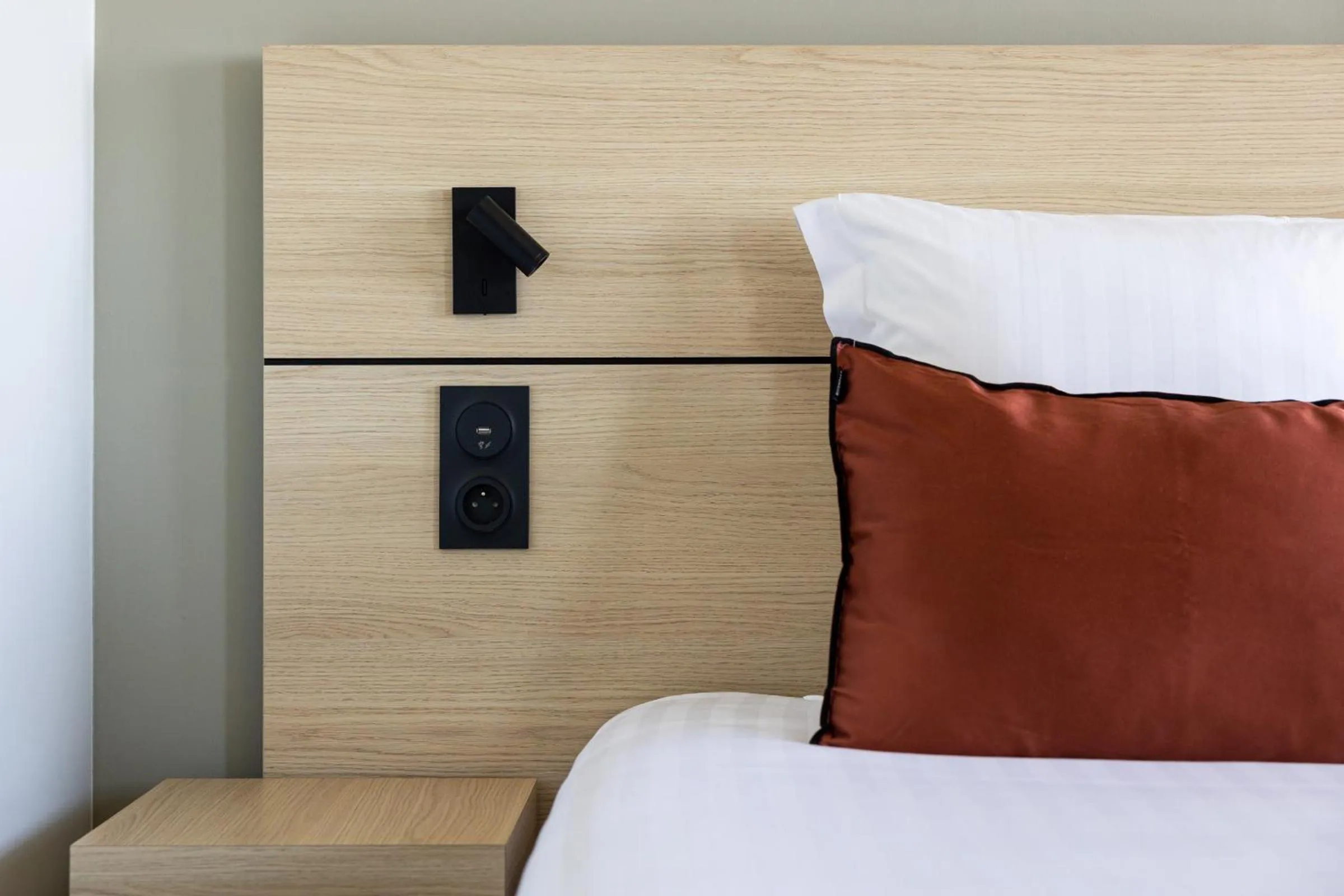 Bed in Hôtel Akena Troyes - La Chapelle St-Luc