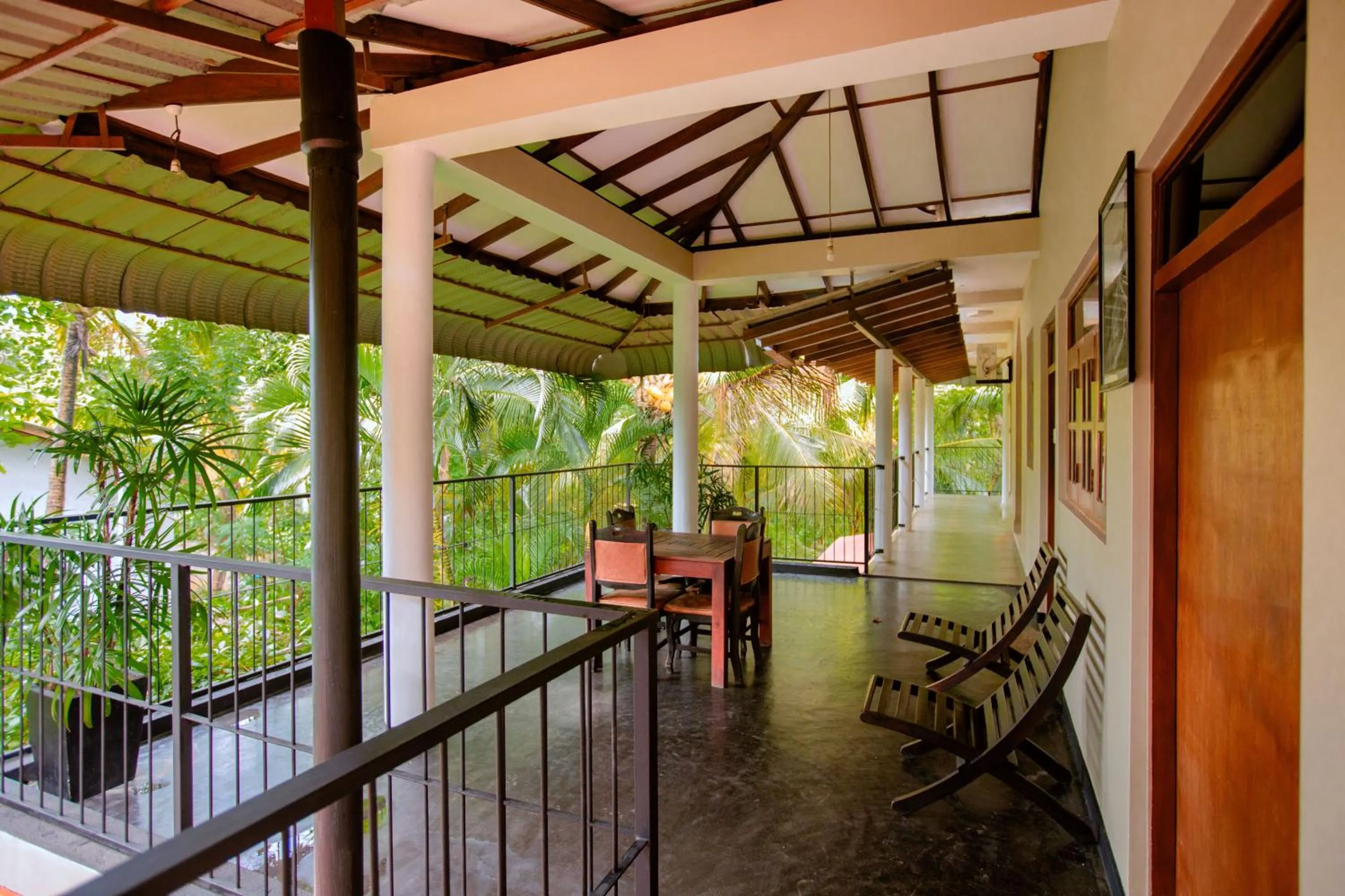 Balcony/Terrace in Yala River Face Inn