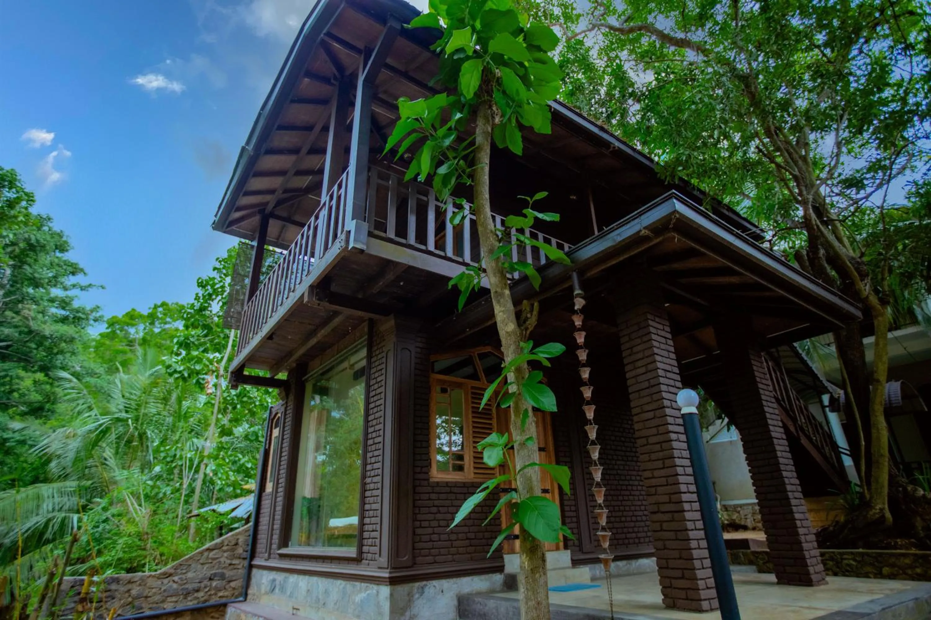 Property building in Yala River Face Inn