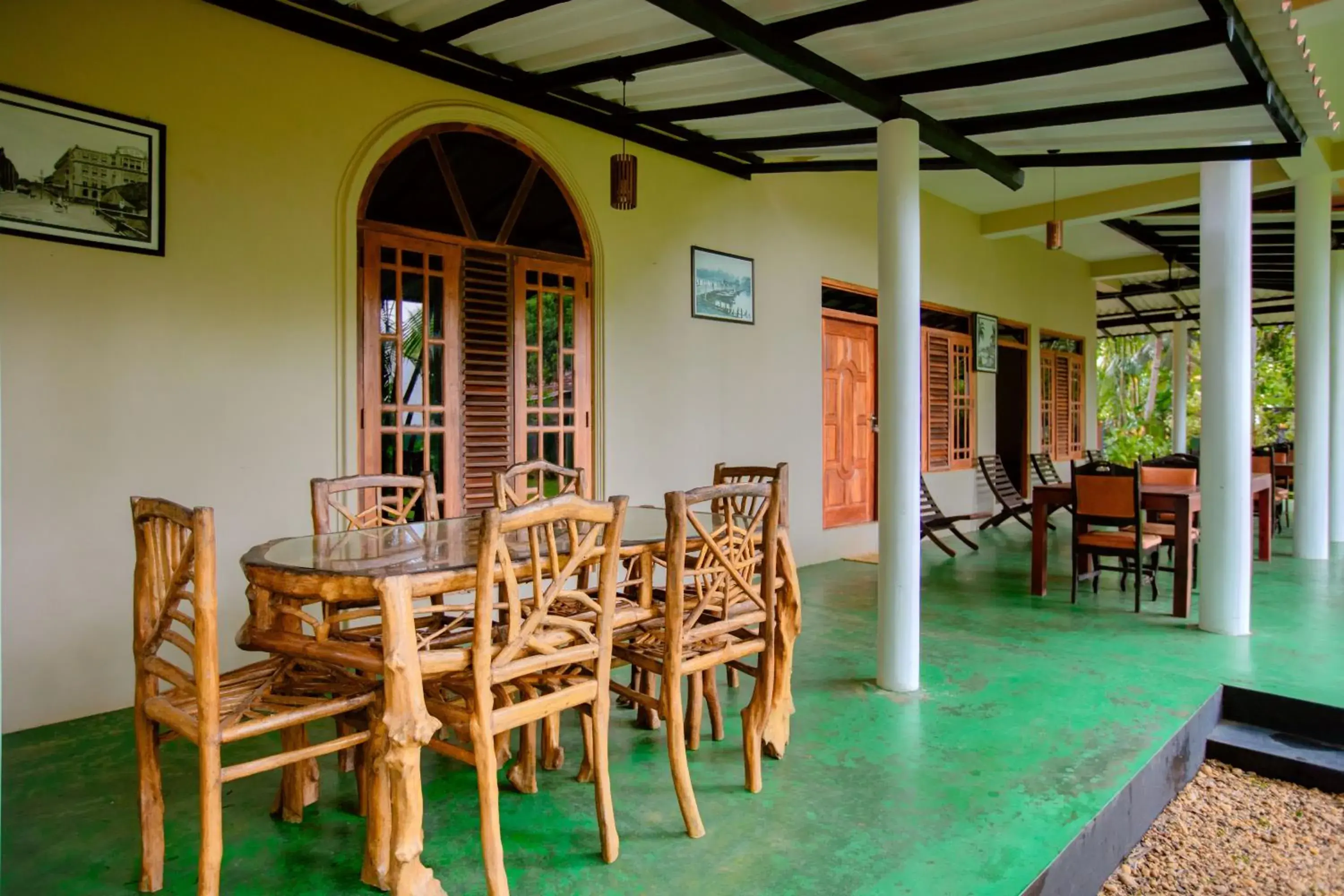 Restaurant/places to eat in Yala River Face Inn Restaurant/places to eat in Yala River Face Inn