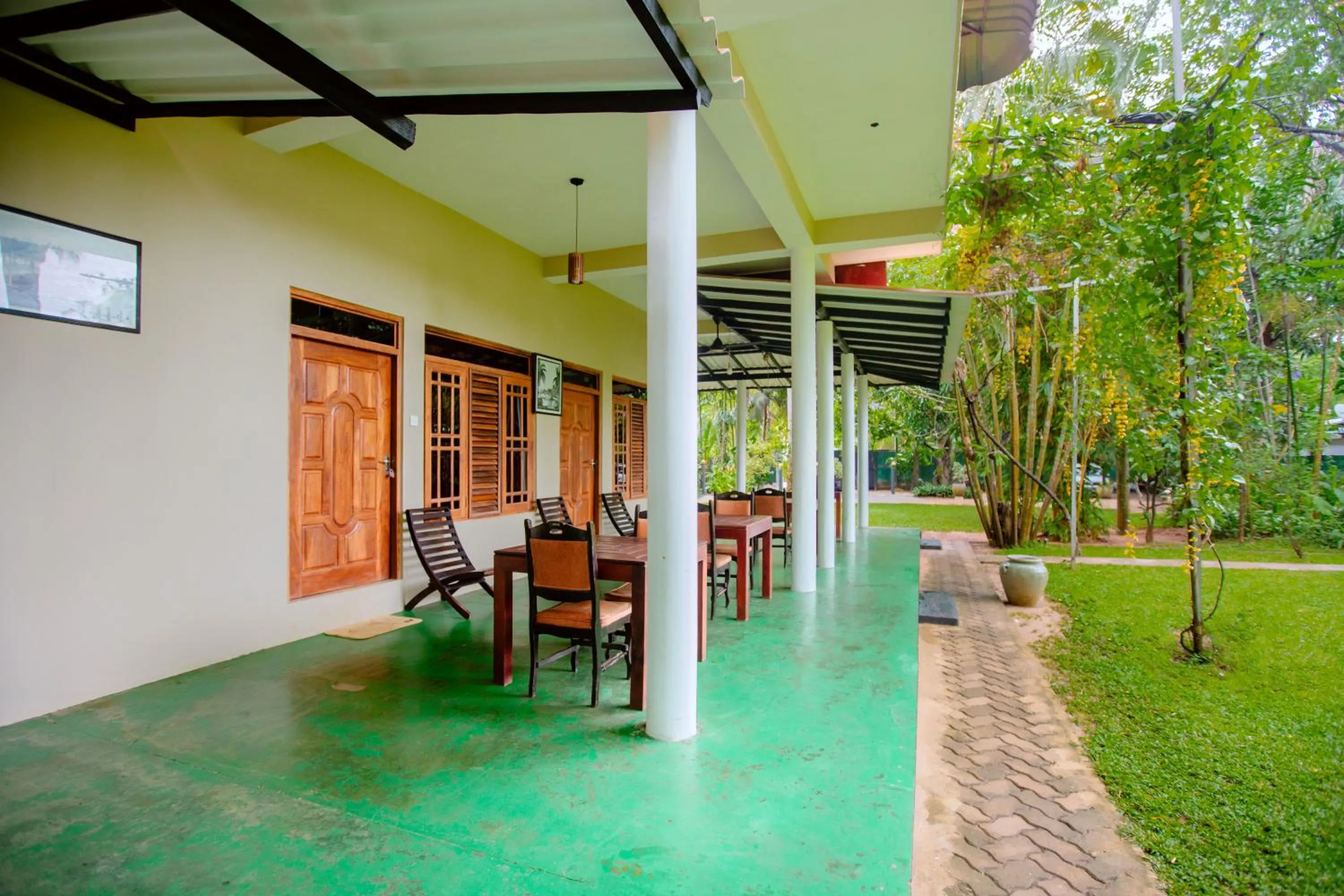 Balcony/Terrace in Yala River Face Inn