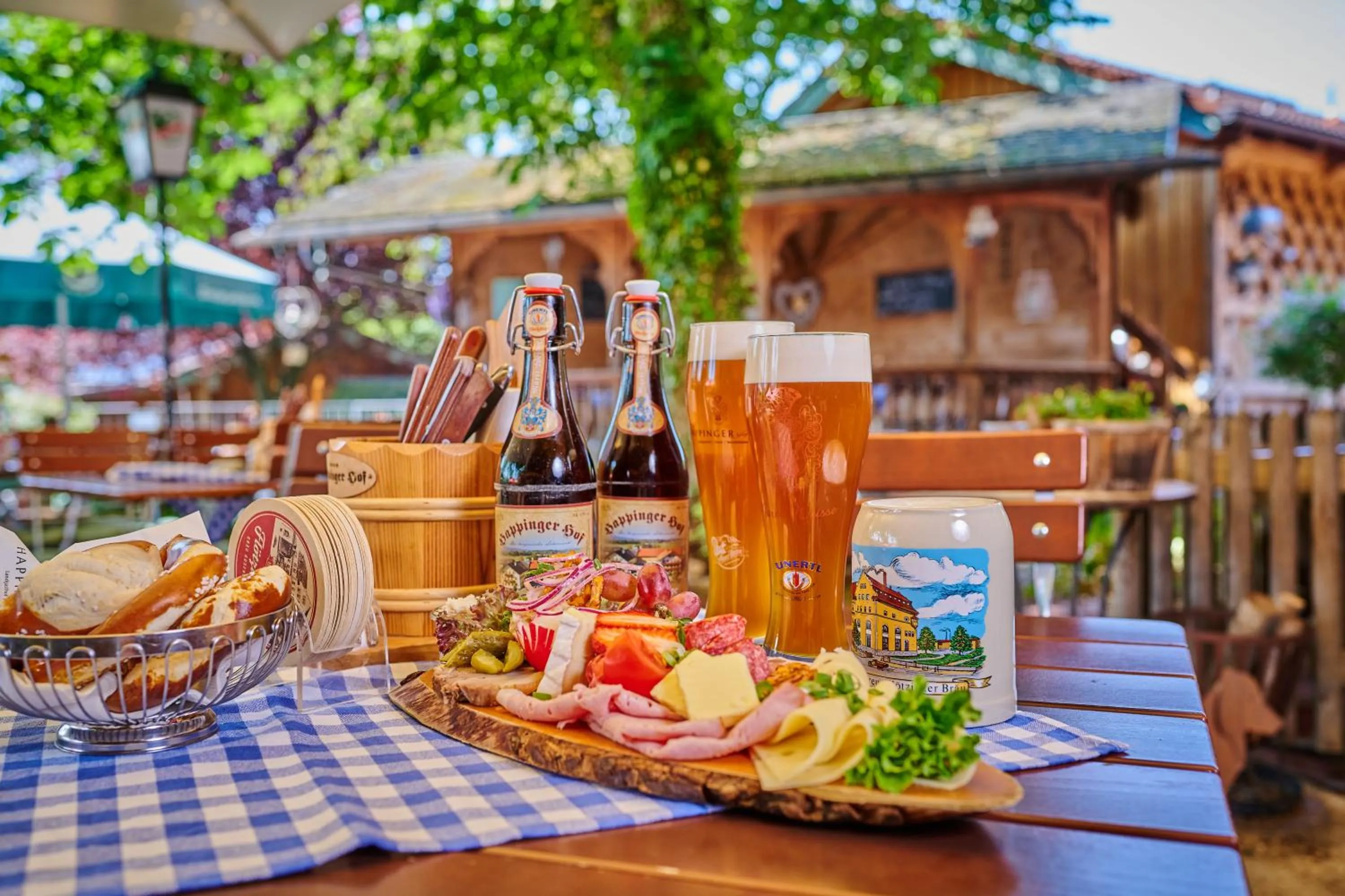 Restaurant/places to eat in Hotel Happinger Hof