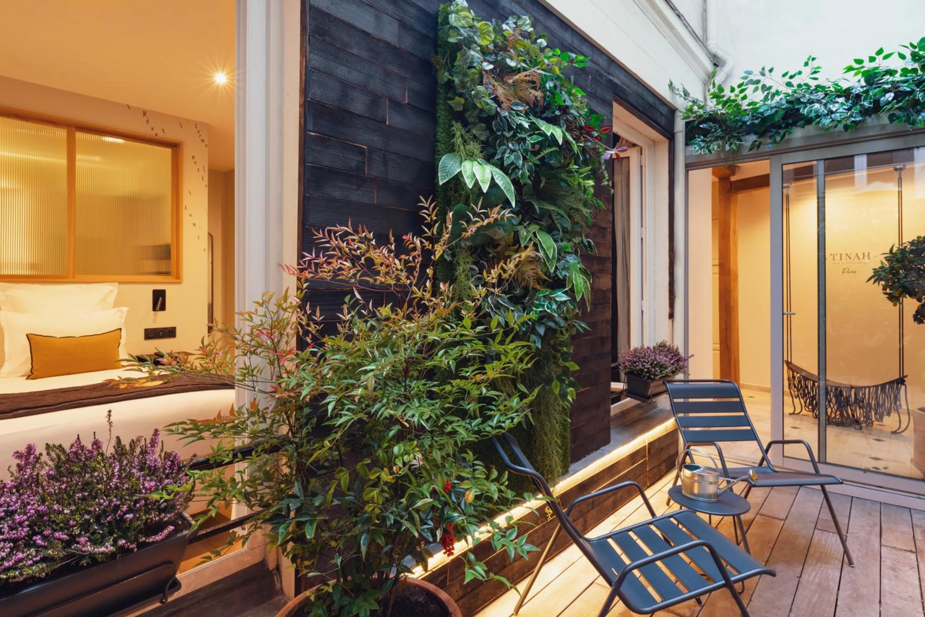 Garden in Tinah Paris, Champs Elysées