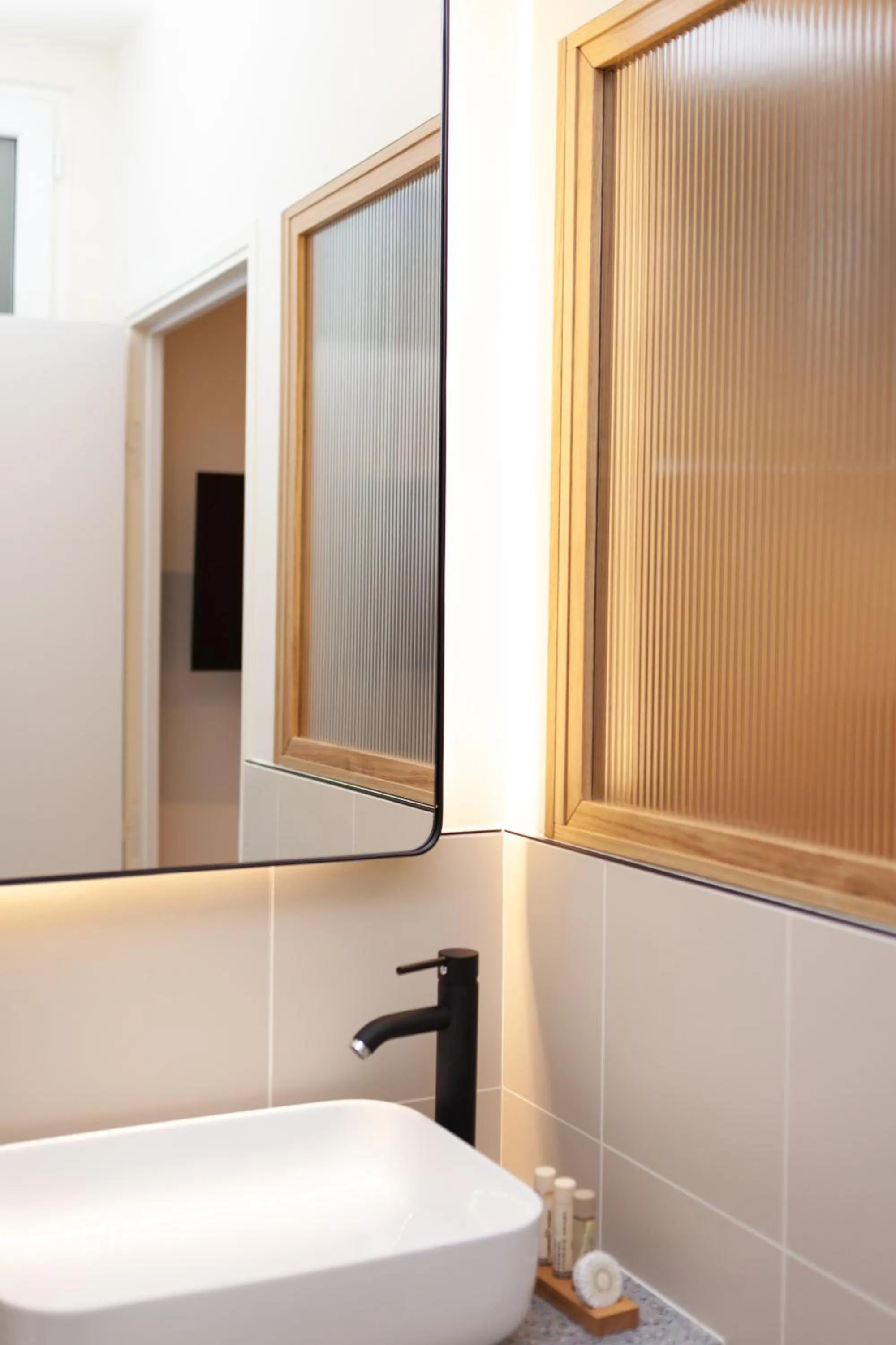 Bathroom in Tinah Paris, Champs Elysées