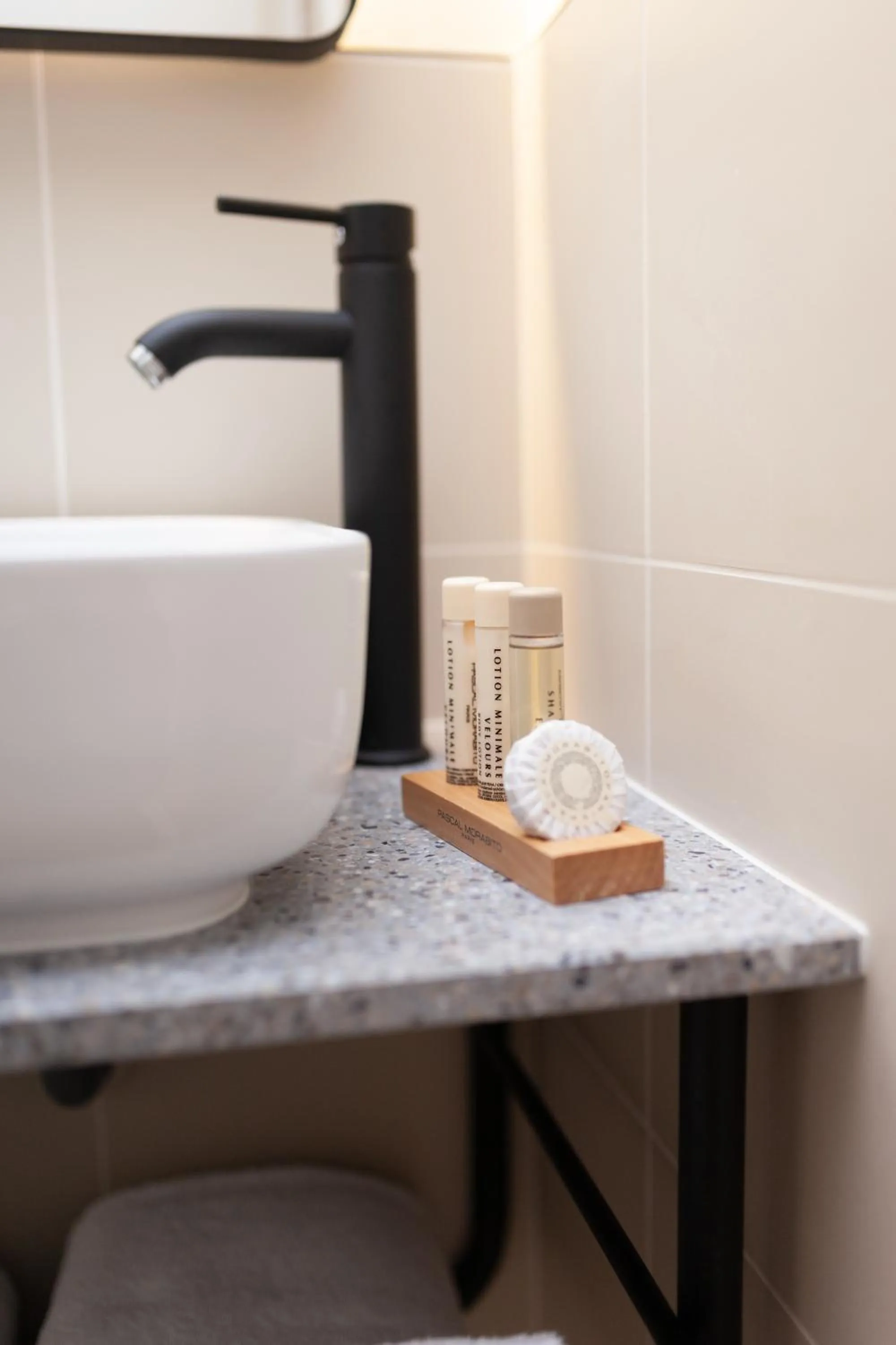 Bathroom in Tinah Paris, Champs Elysées