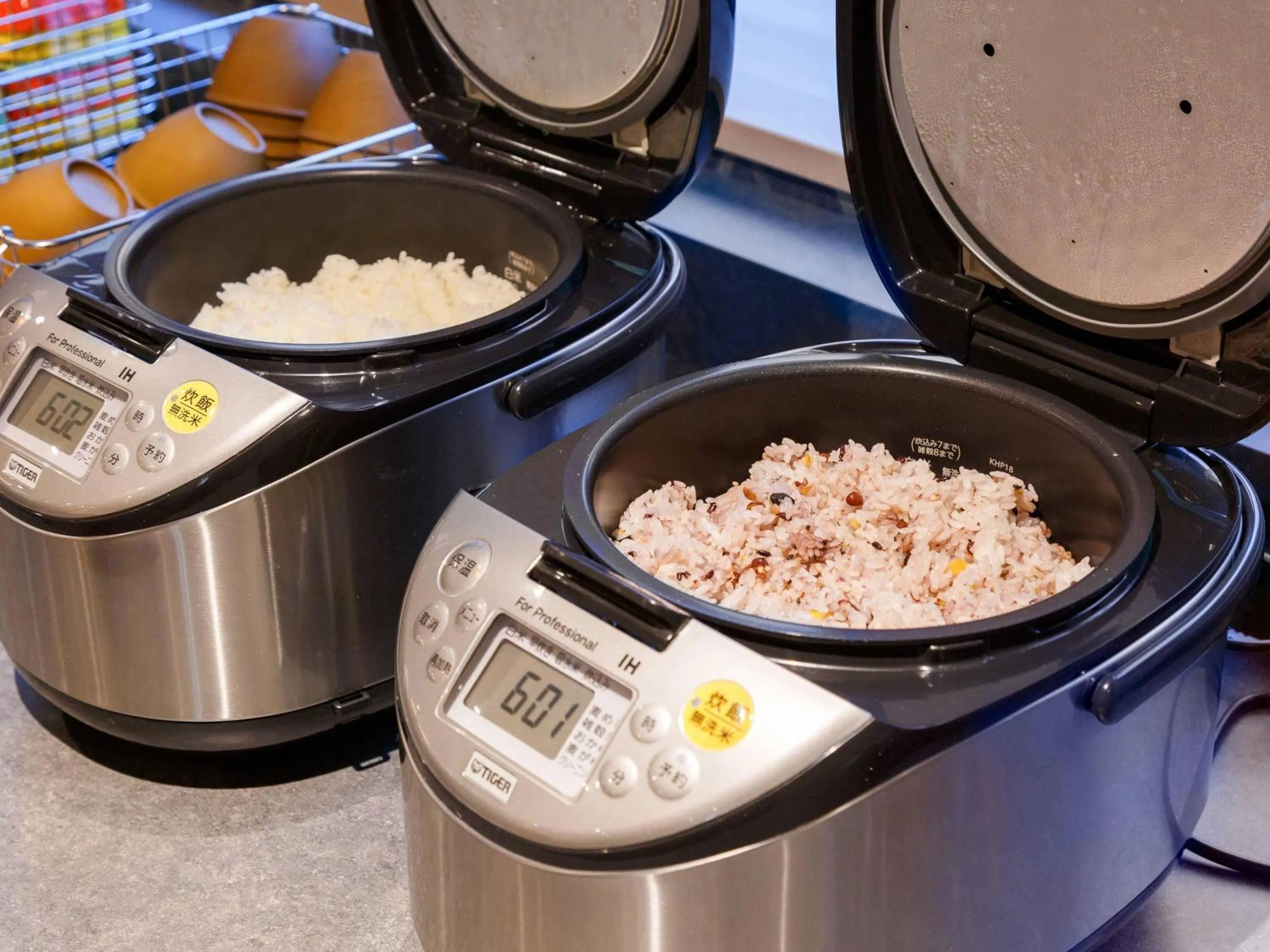 Food and drinks in Comfort Hotel ERA Kyoto Toji