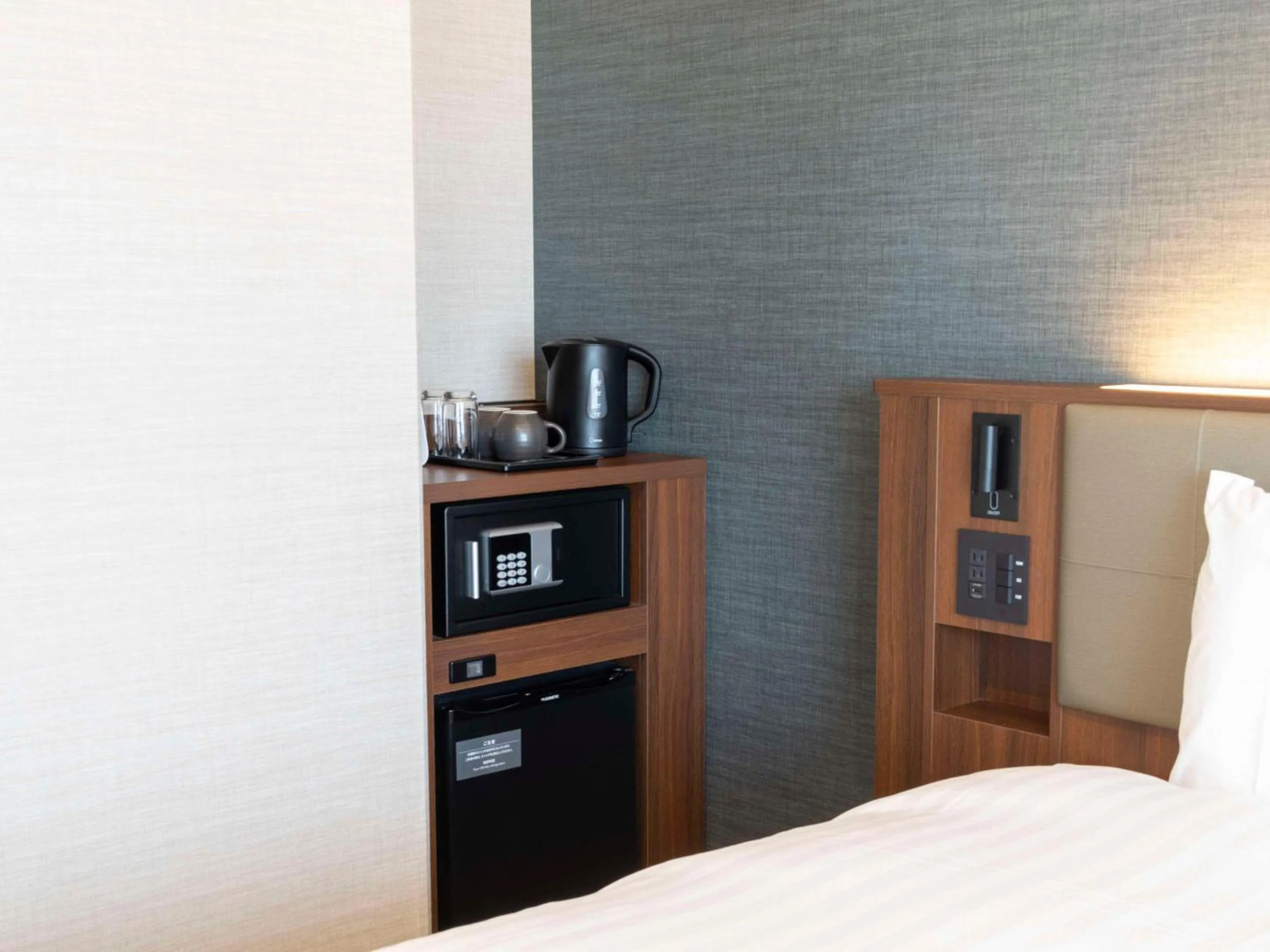 Bedroom, Bed in Comfort Hotel ERA Kyoto Toji