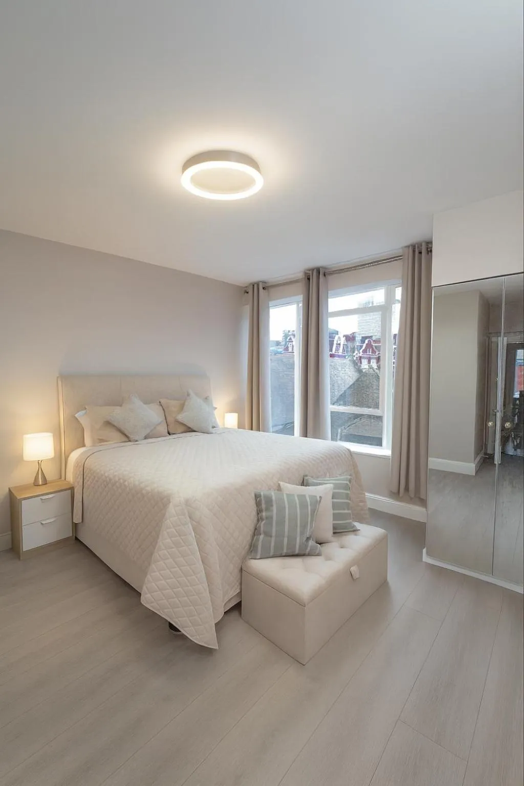 Bed in Park Lane Apartments Crawford Place